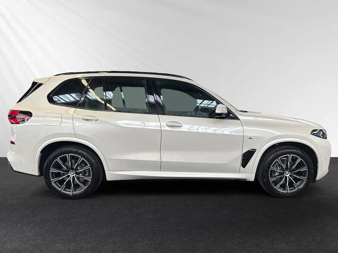 BMW X5 xDrive40d *€ 1.190 Zubehörbonus*M Sport|Pano Weiß - 2