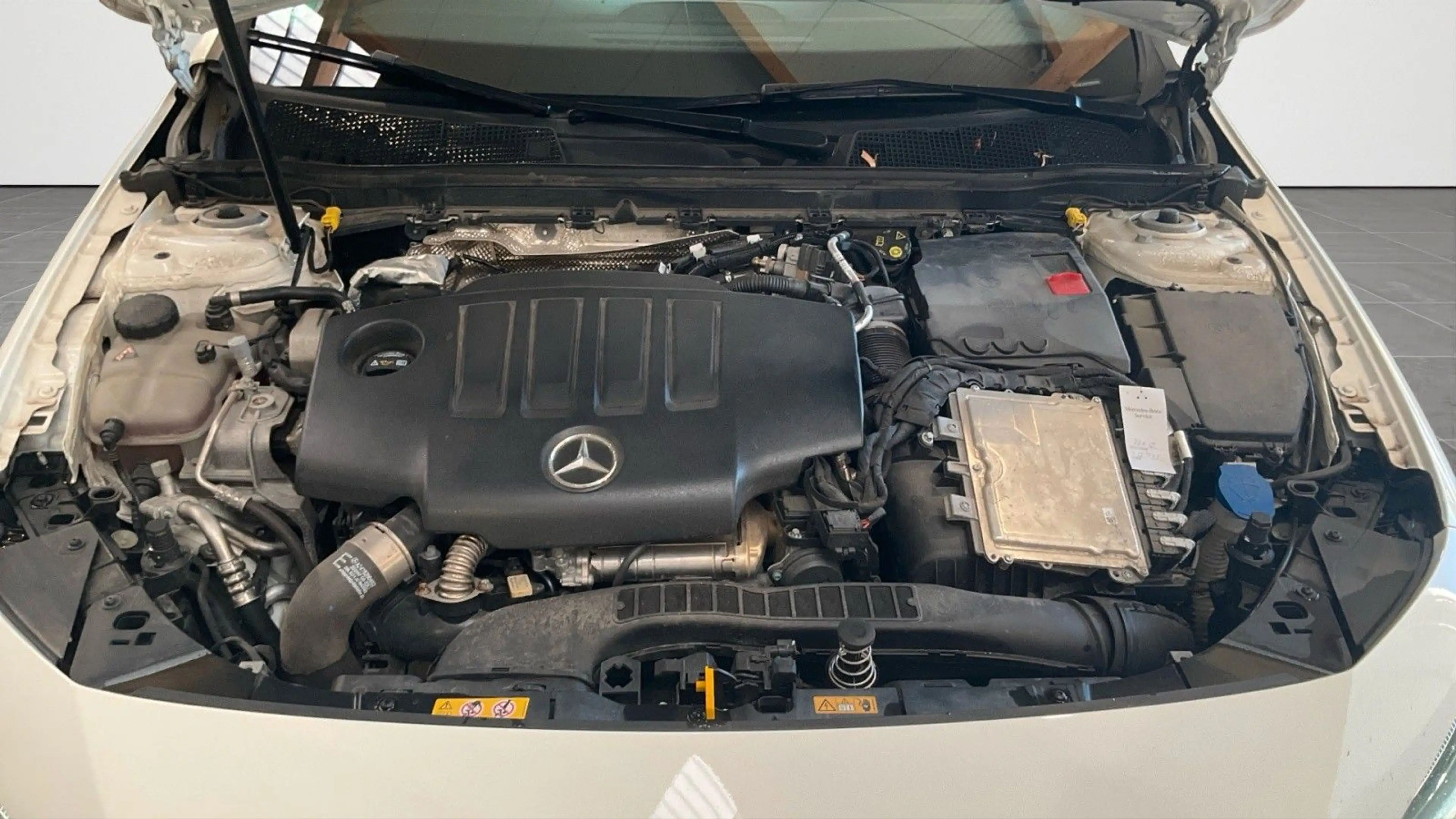 Mercedes-Benz A 180 d NAVI*CAM*LED*SHZ*LEDER*PDC*F-1*AHK*I.HAN — photo 14
