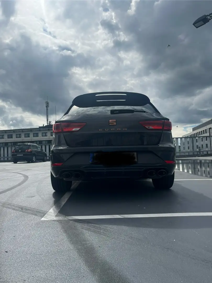 SEAT Leon Cupra R 300 4Drive Grau - 2