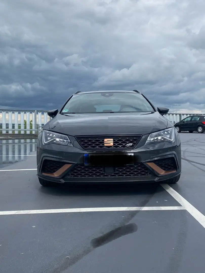 SEAT Leon Cupra R 300 4Drive Grau - 1