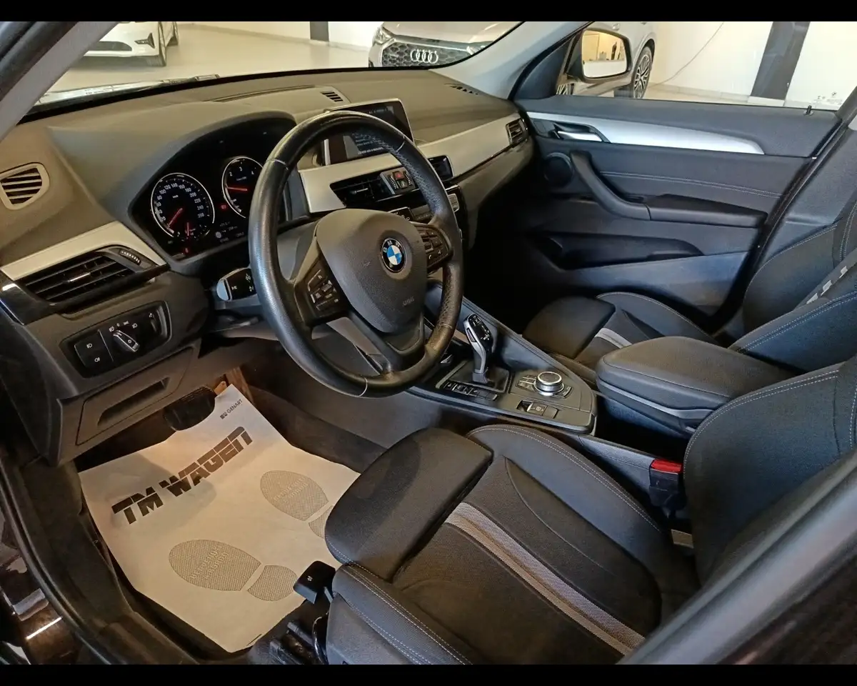 2019 BMW X1 sDrive18d Advantage, photograph 10