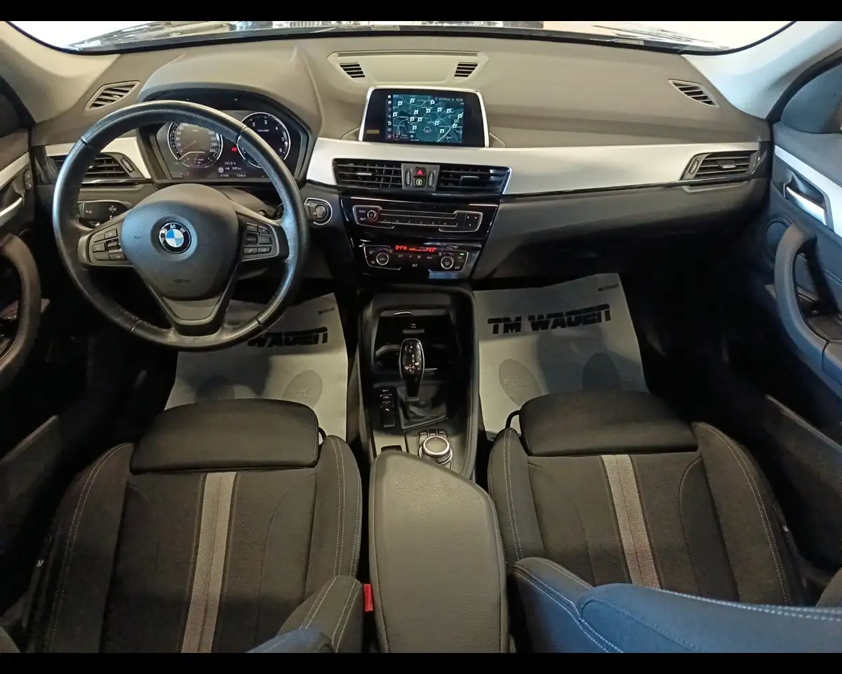 2019 BMW X1 sDrive18d Advantage, photograph 9