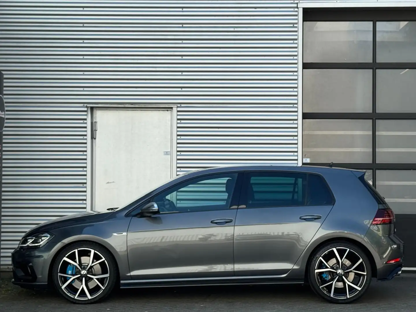 Volkswagen Golf 7.5 R 2.0 TSI 4Motion|Virtual|Pano|Sfeer|Camera|Ca Grey - 2