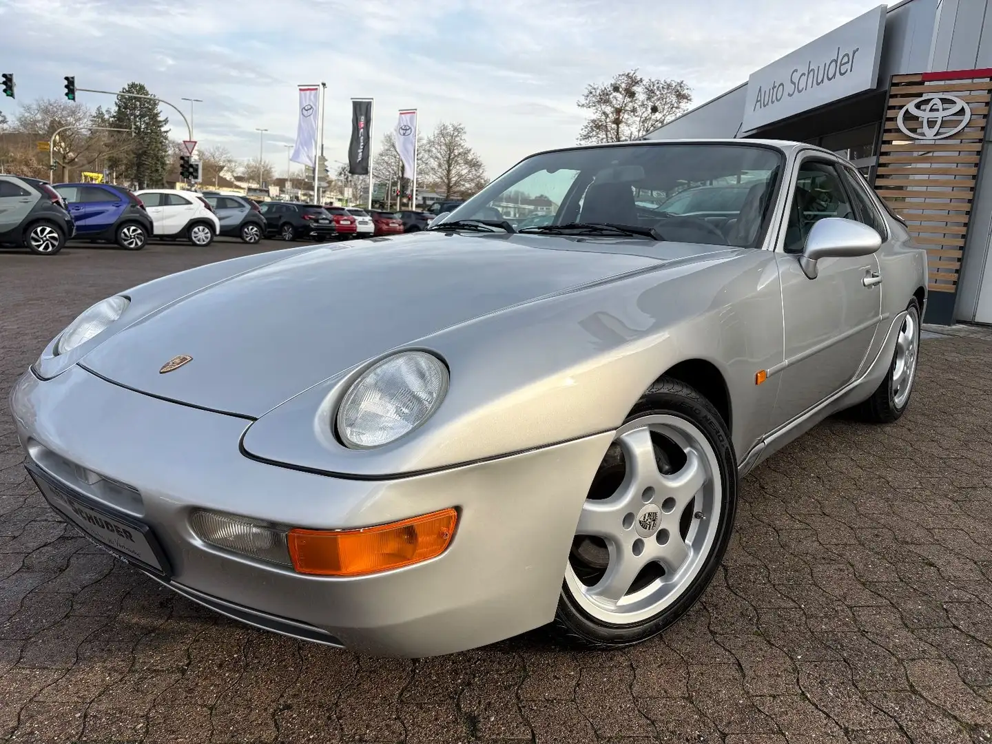 Porsche 968 **LIEBHABERFAHRZEUG** Silber - 1