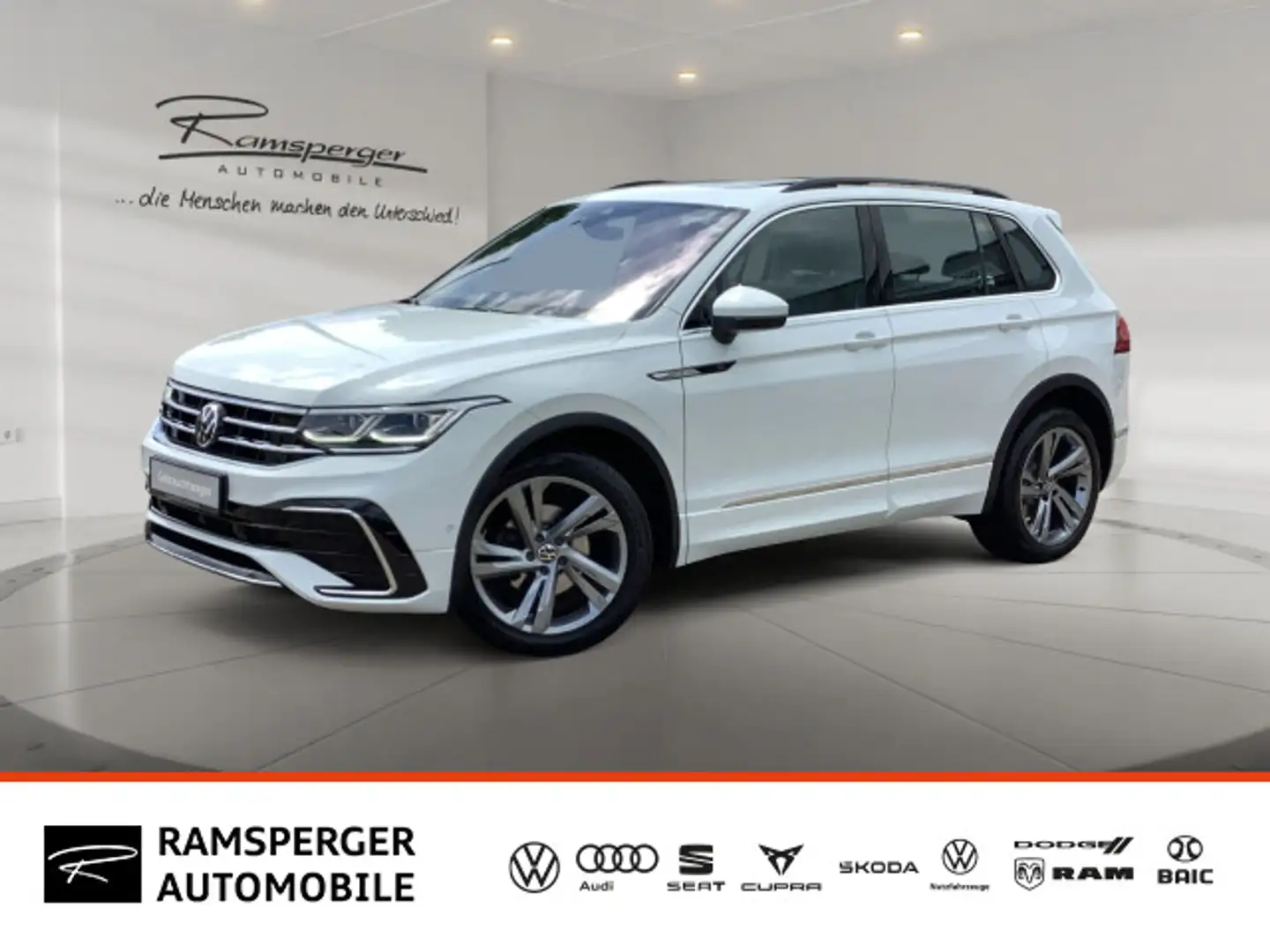 Volkswagen Tiguan 2.0 TDI R-Line AHK ACC Pano Kamera PDC Bianco - 1