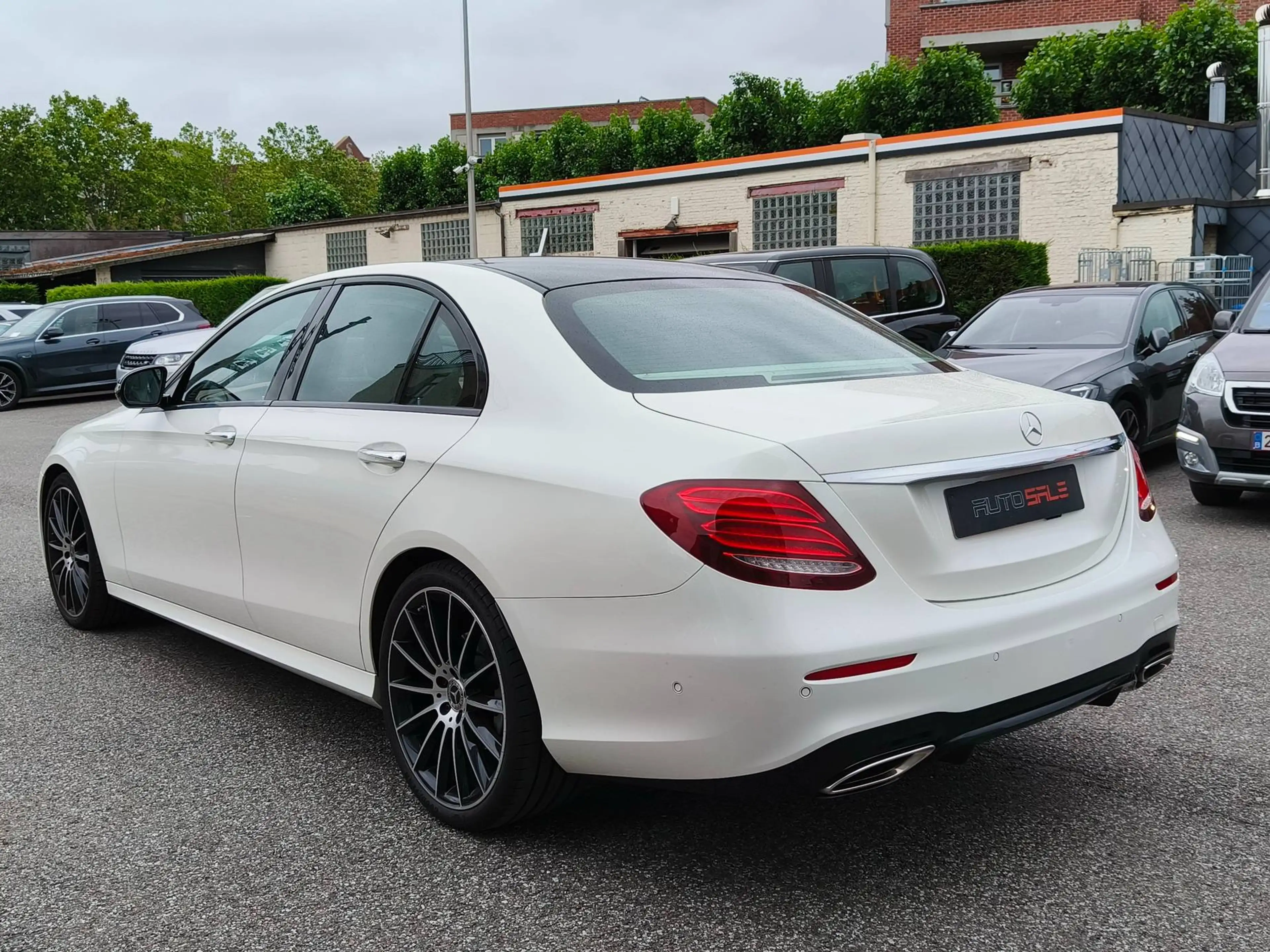 Mercedes-Benz E 250 AMG Designo Pano/ACC/Memo/HUD/Burmester/Rollos/Keylessgo/360/Carplay/Klima seats/Night/ — photo 5