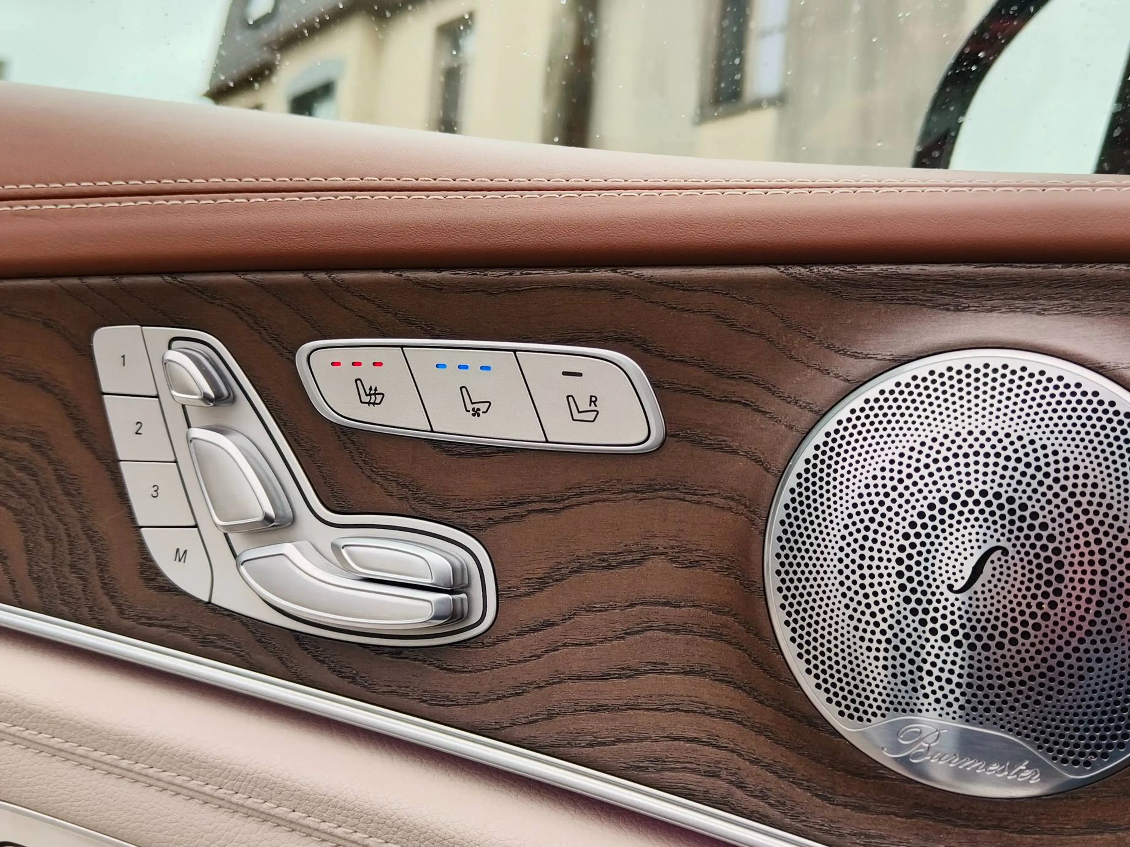 Mercedes-Benz E 250 AMG Designo Pano/ACC/Memo/HUD/Burmester/Rollos/Keylessgo/360/Carplay/Klima seats/Night/ — photo 12