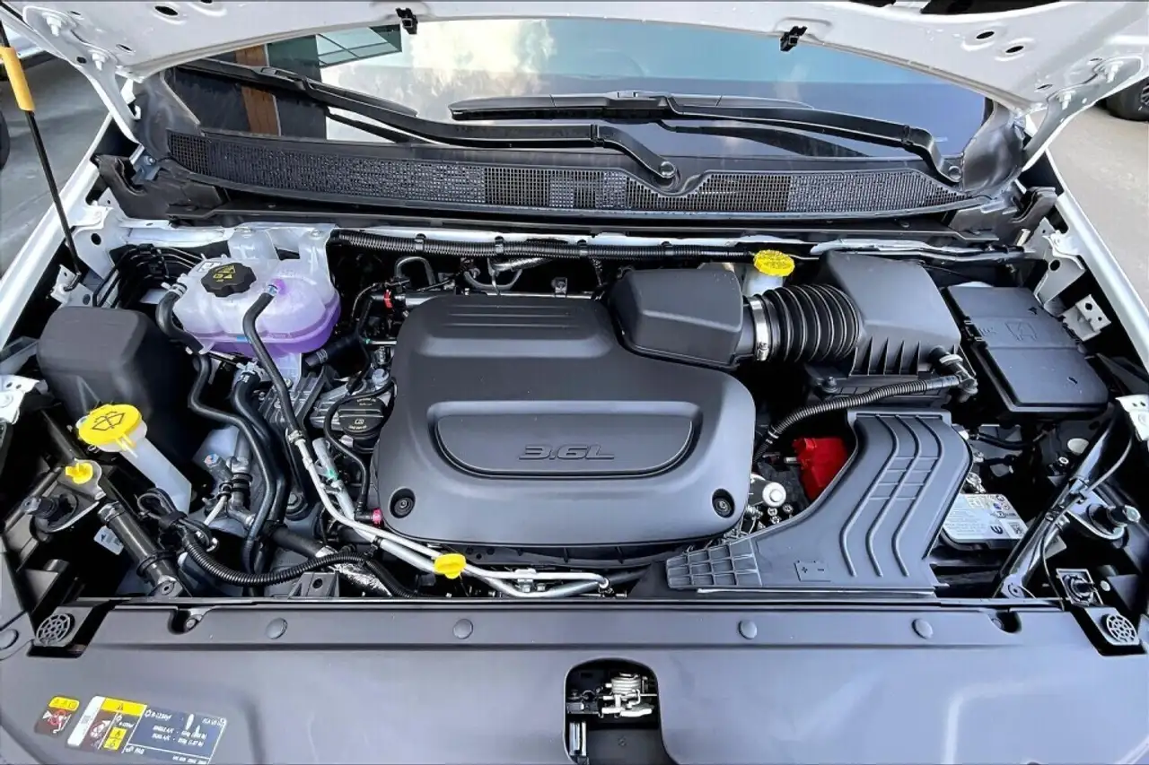 Chrysler Pacifica снимка Chrysler Pacifica
