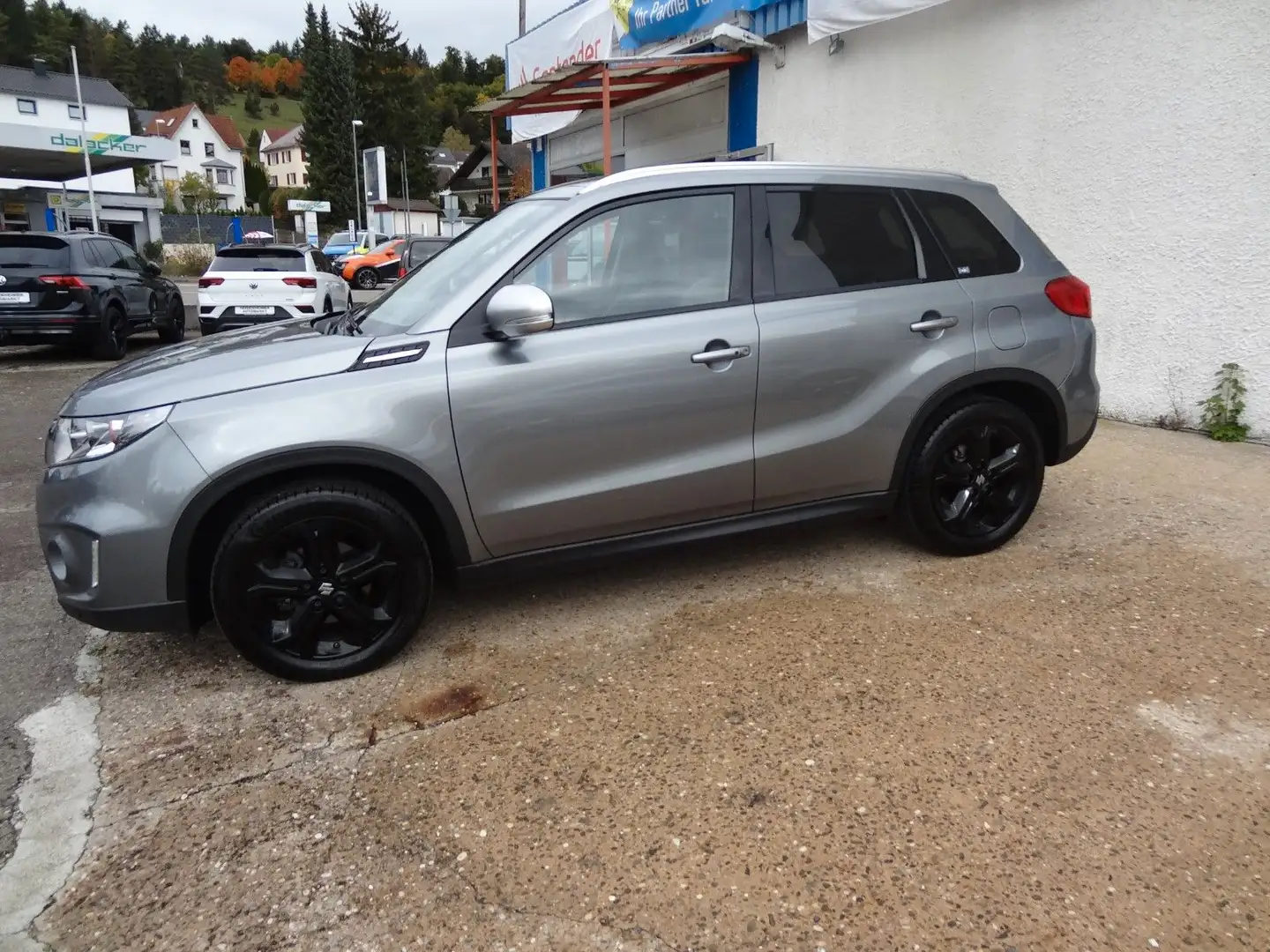 Suzuki Vitara 1.4 S 4x4/1.Hd/19.000km/Kam/Automatik/Nav Grau - 2