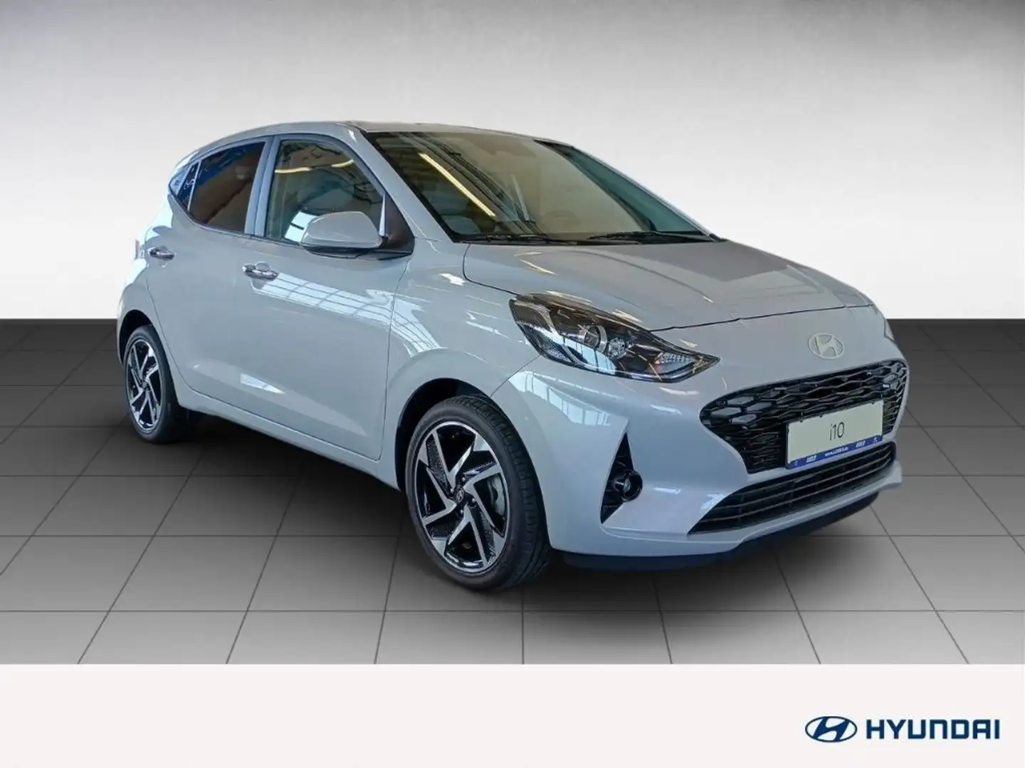 Hyundai i10 1.2 AT PRIME Alu Klima Navi Kamera Smart-Key Grau - 2