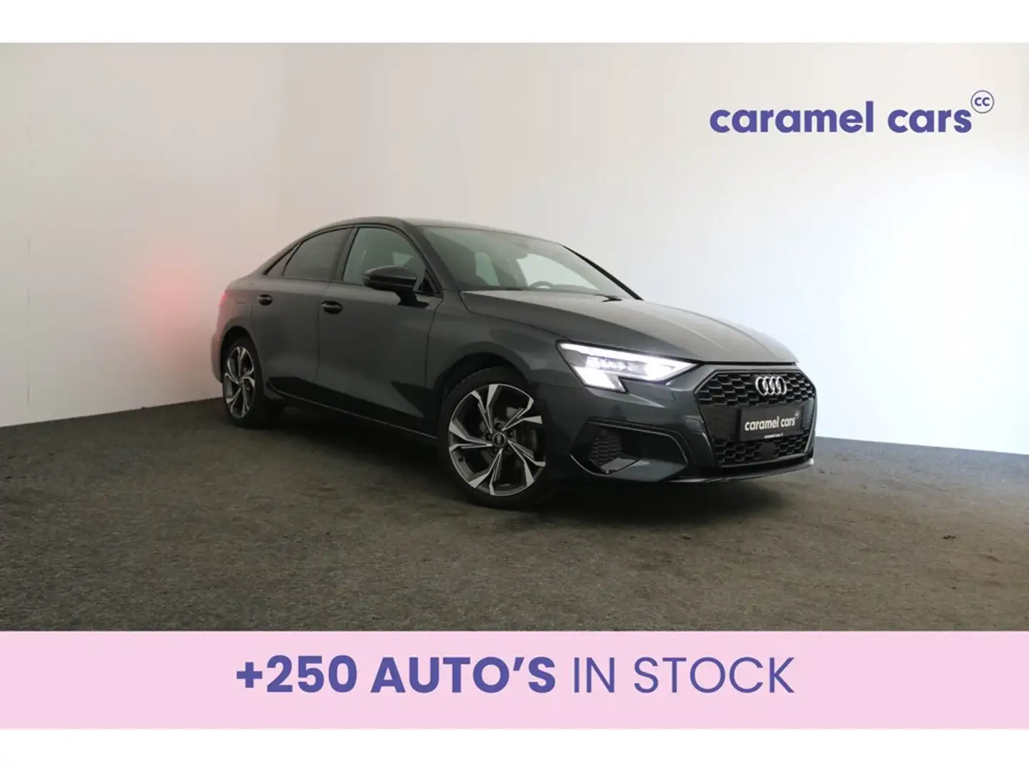 Audi A3 1.5 TFSI SEDAN AUTOMAAT *DAB*CARPLAY*CAMERA+SENSOR Grijs - 1