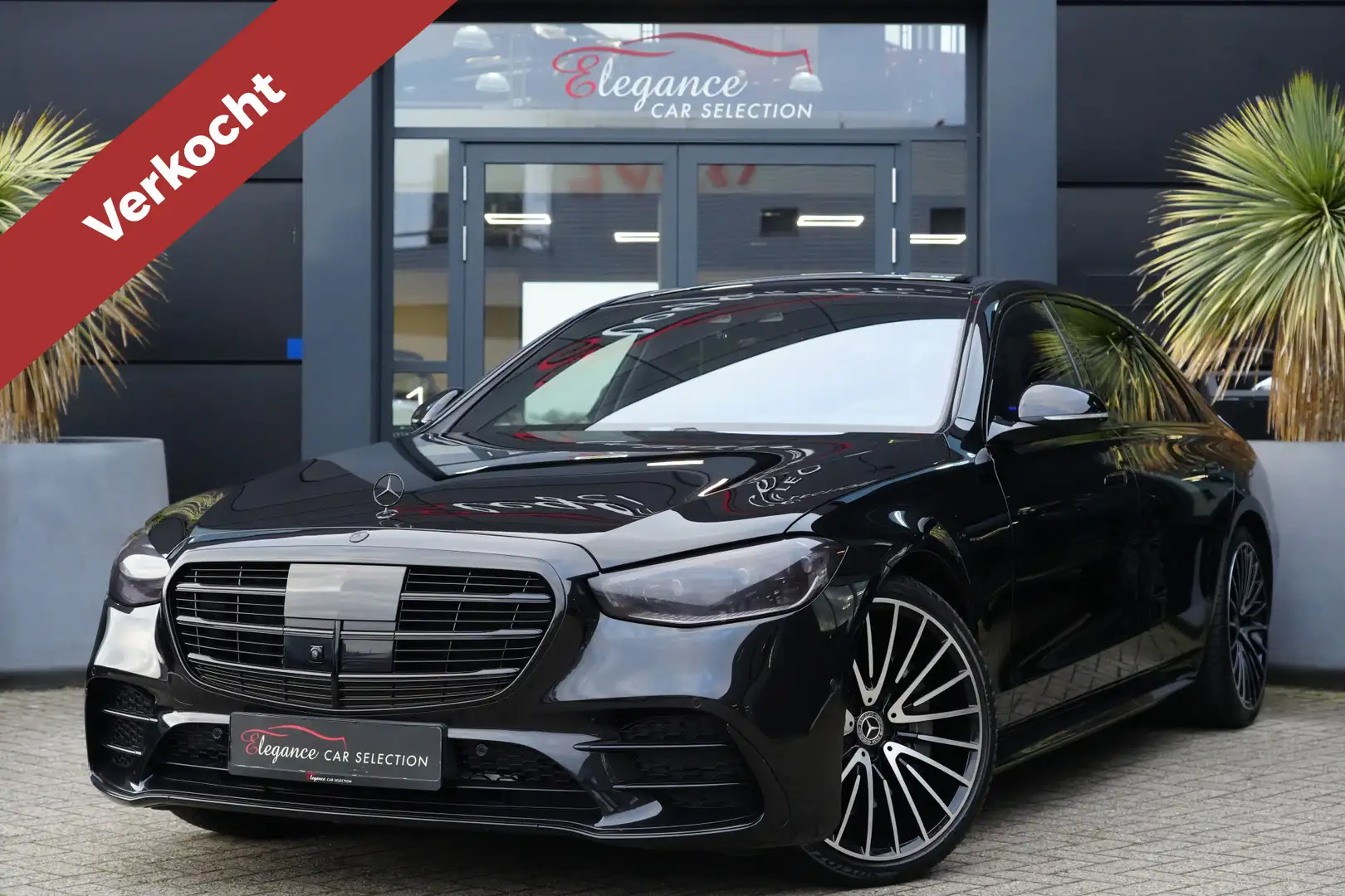 Mercedes-Benz S 580 e 4MATIC Lang AMG Line 510pk Panoramadak/Massage/B Чорний - 1