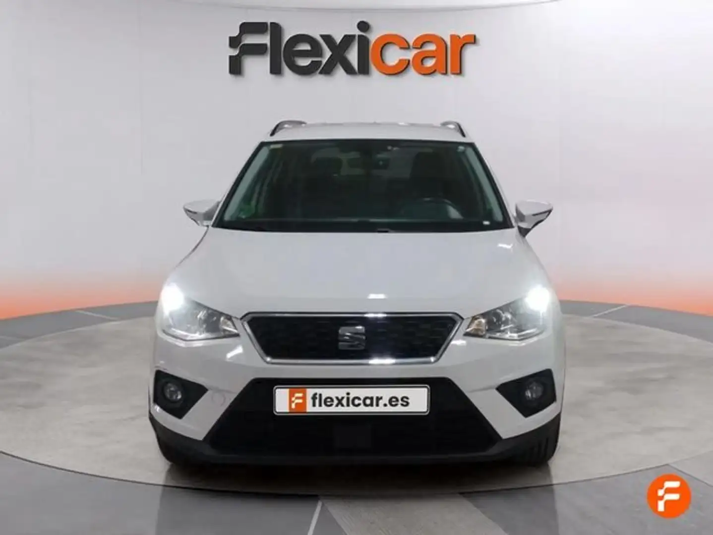 SEAT Arona 1.0 TSI Ecomotive S&S Style 110 Blanco - 2