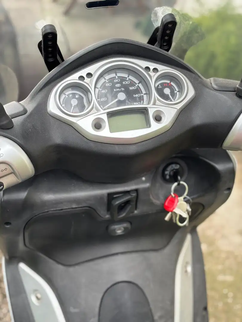 Yamaha X-City 250 Beige - 2