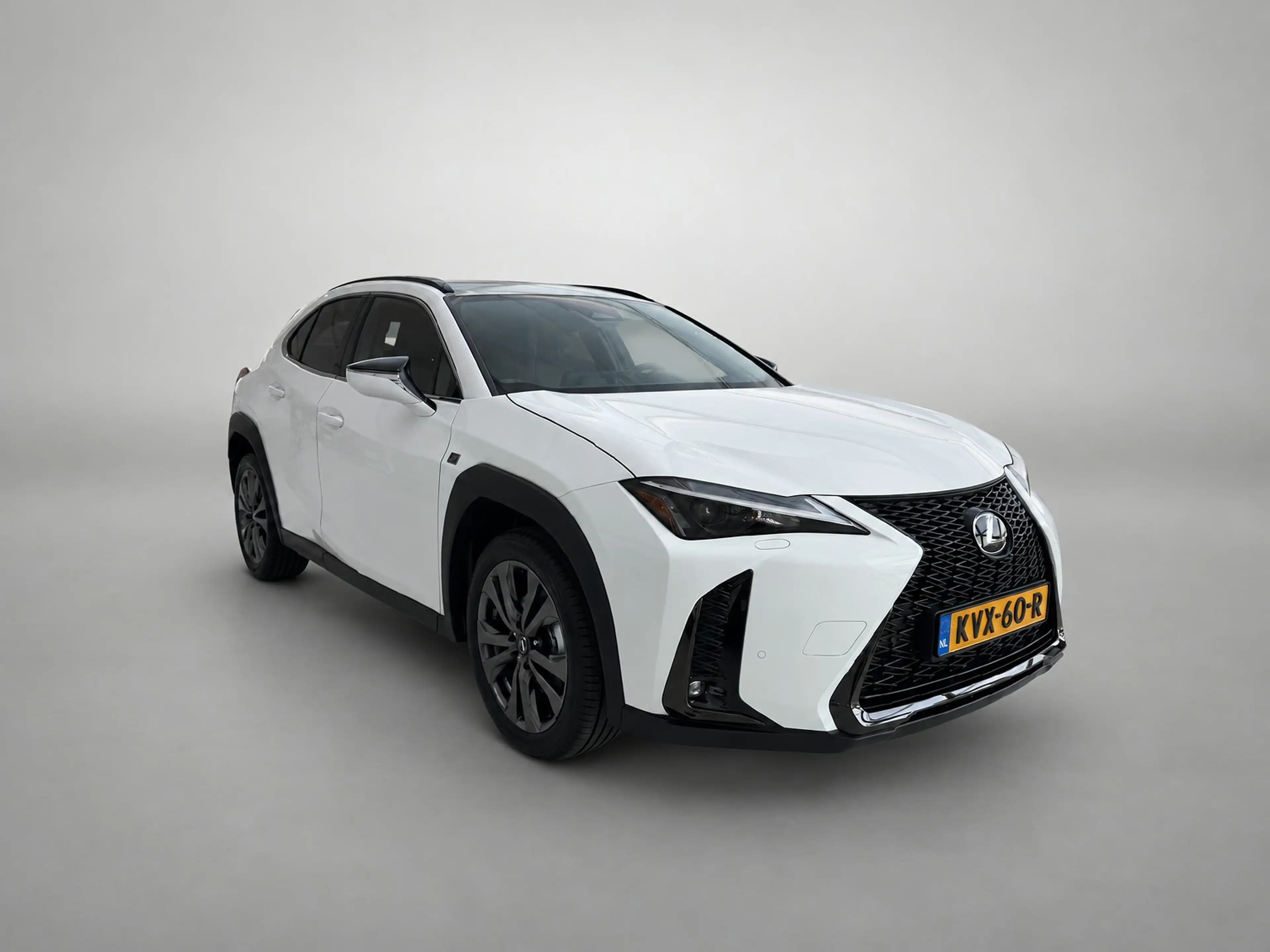 Lexus UX 300h Ultimate Edition | NL-Auto | Stoel & Stuurverwarmi — photo 3