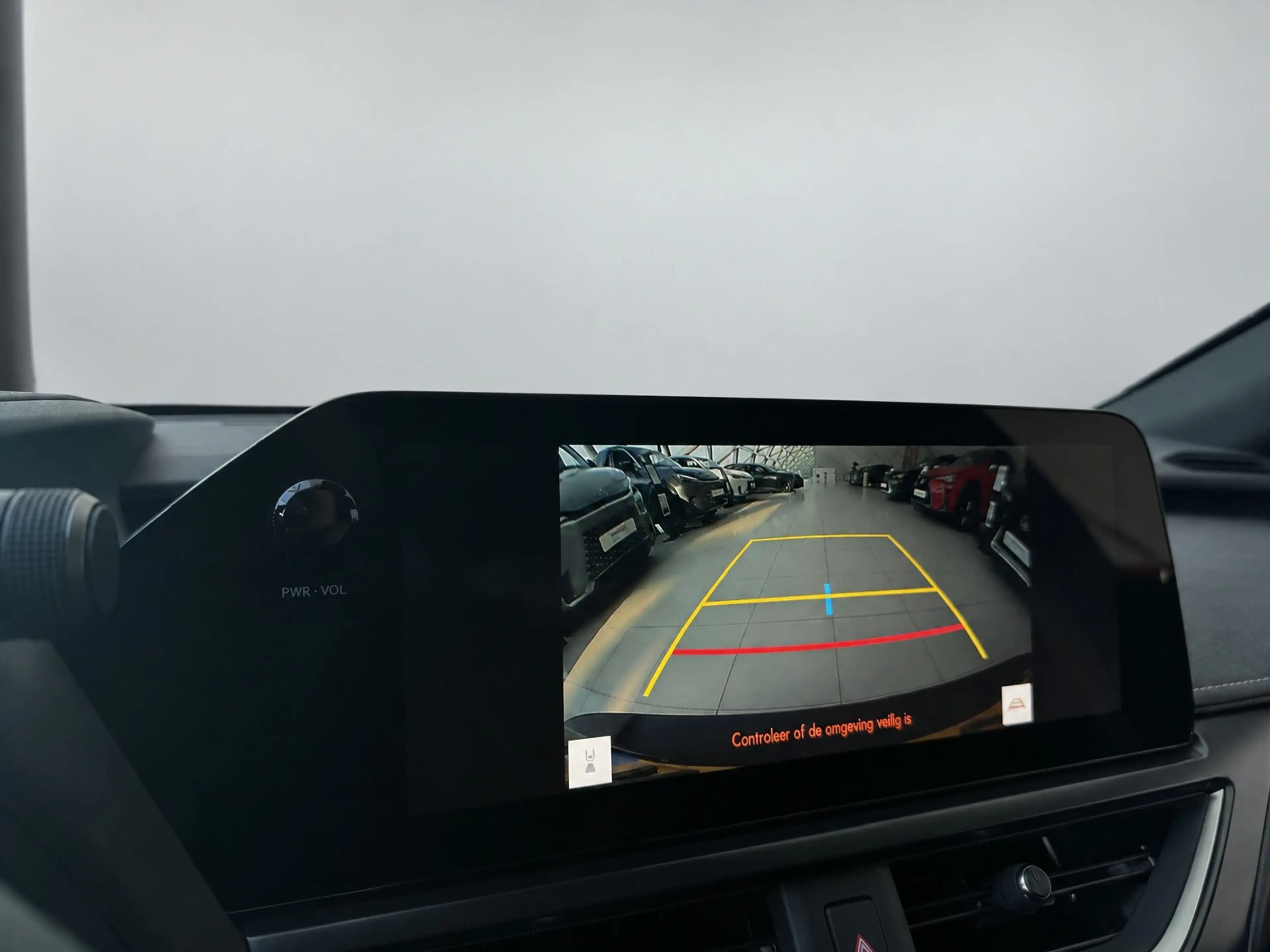 Lexus UX 300h Ultimate Edition | NL-Auto | Stoel & Stuurverwarmi — photo 13