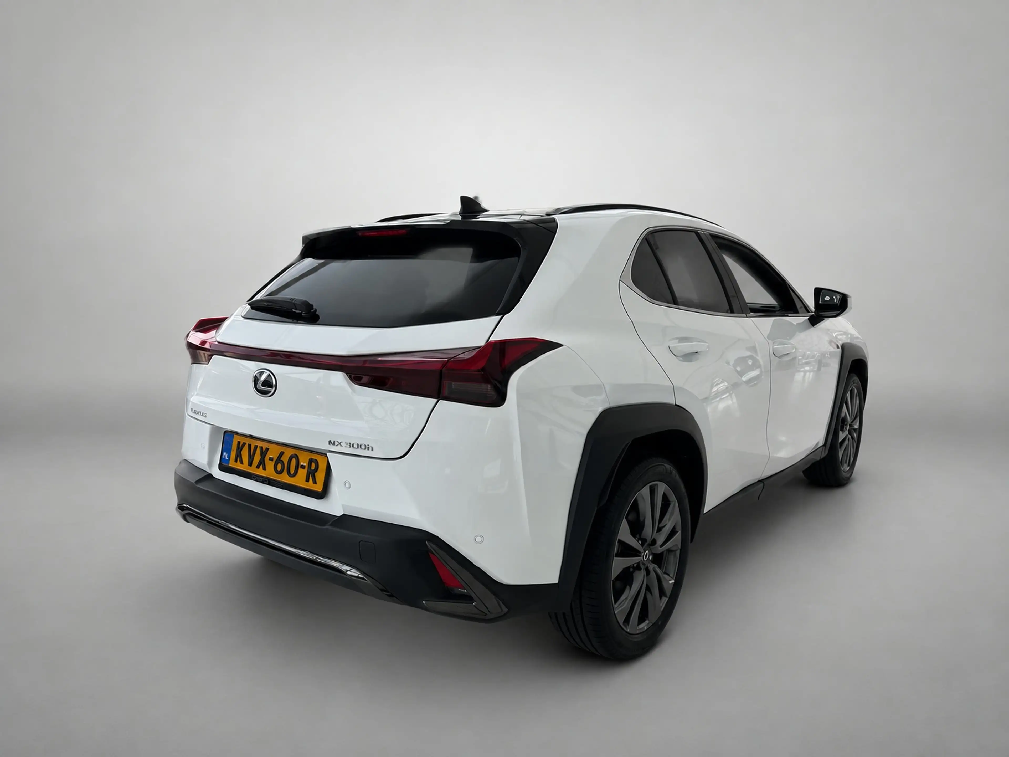 Lexus UX 300h Ultimate Edition | NL-Auto | Stoel & Stuurverwarmi — photo 2