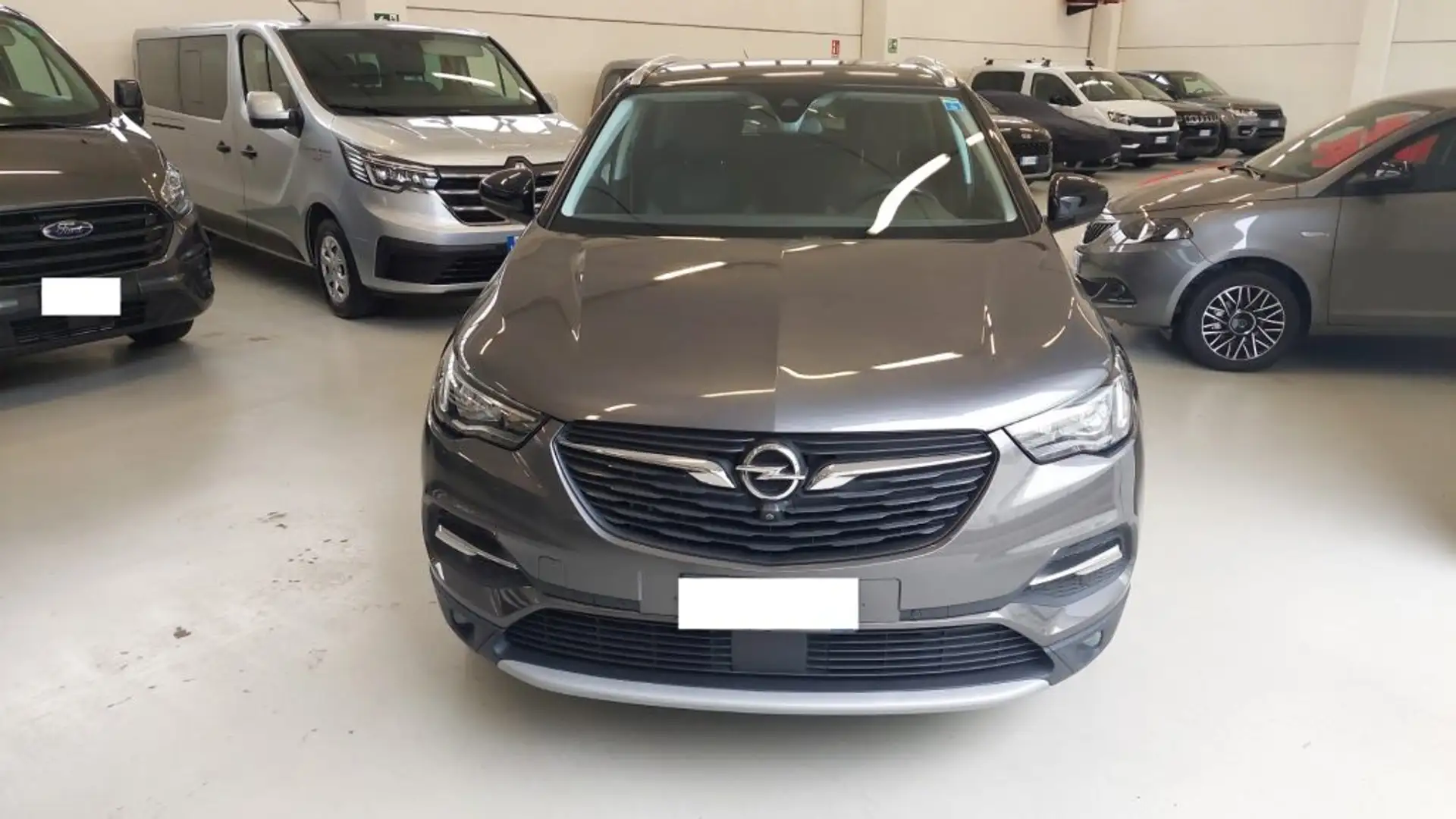 Opel Grandland X 1.6 diesel 120cv Cambio Automatico Grigio - 2