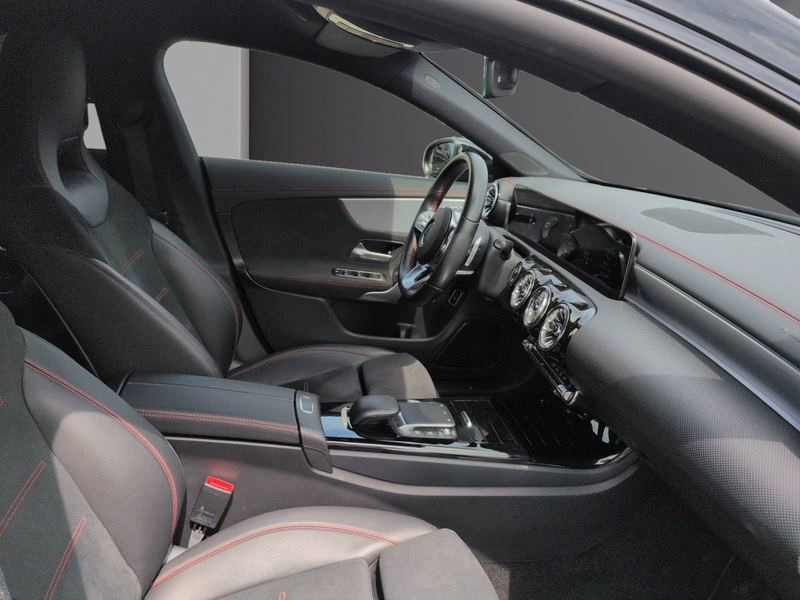 Mercedes-Benz CLA 200 CLA 200 d (EU6AP) — photo 8