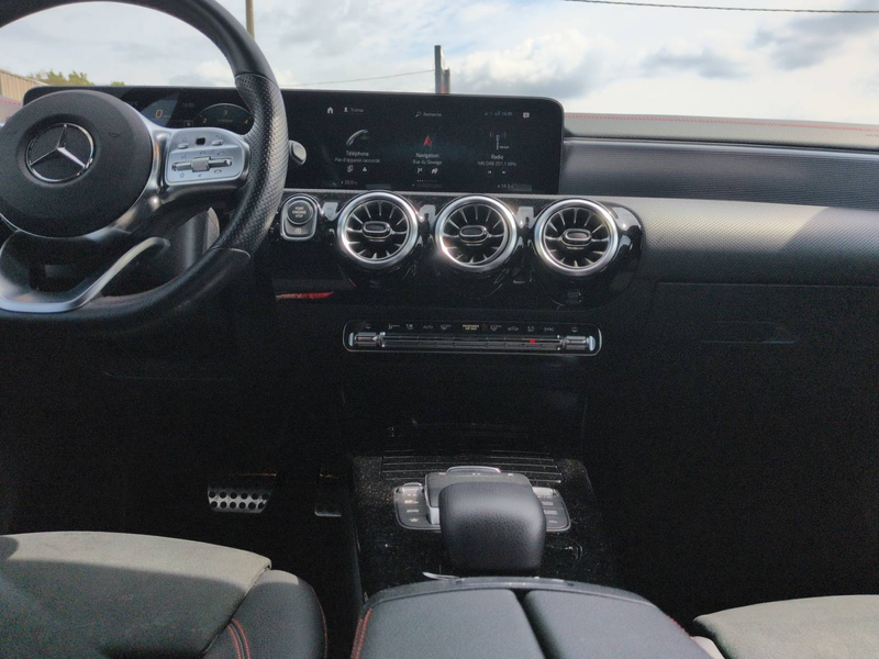 Mercedes-Benz CLA 200 CLA 200 d (EU6AP) — photo 12