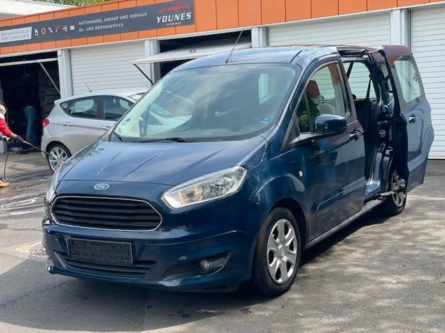 Ford Tourneo Courier Azul - 1