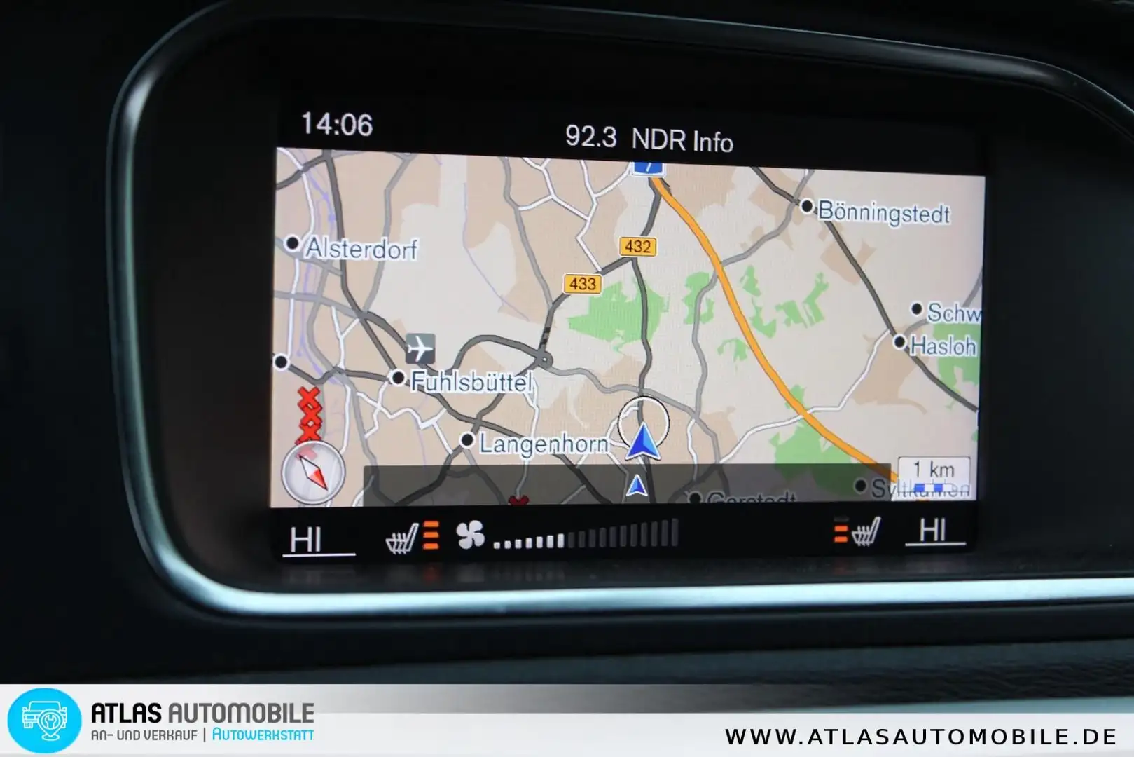 Volvo V40 R-Design LEDER=NAVI=LED Leuchte= Negro - 2