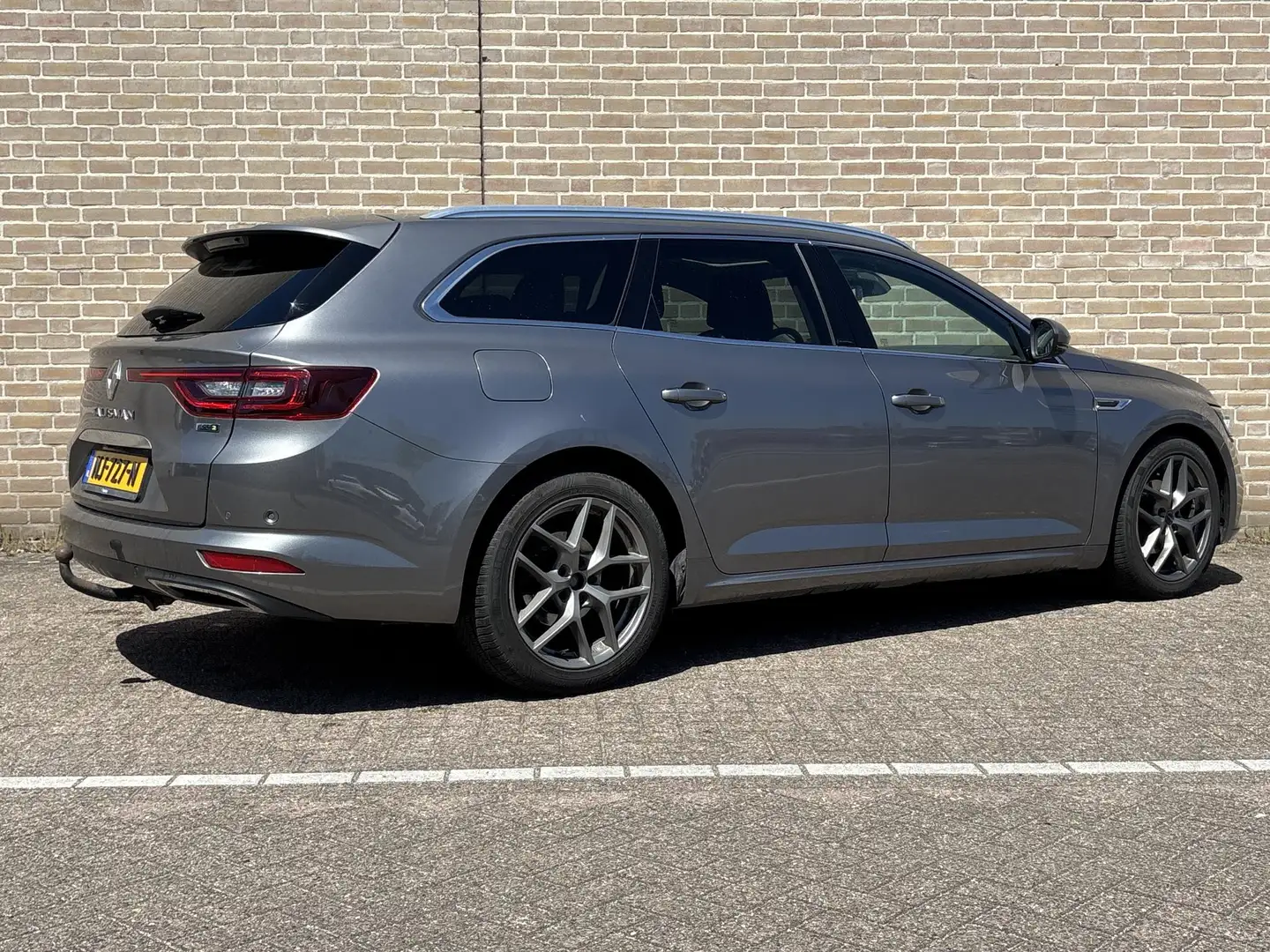 Renault Talisman Estate 1.5 dCi Intens | € 6.950,- NETTO! | Pano | Grijs - 2