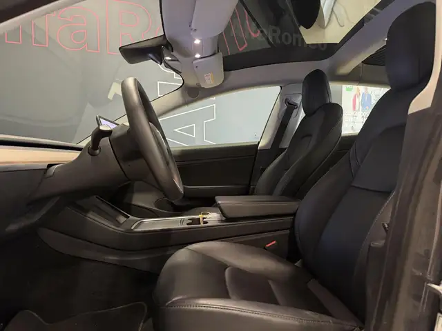 Tesla Model 3 view 13
