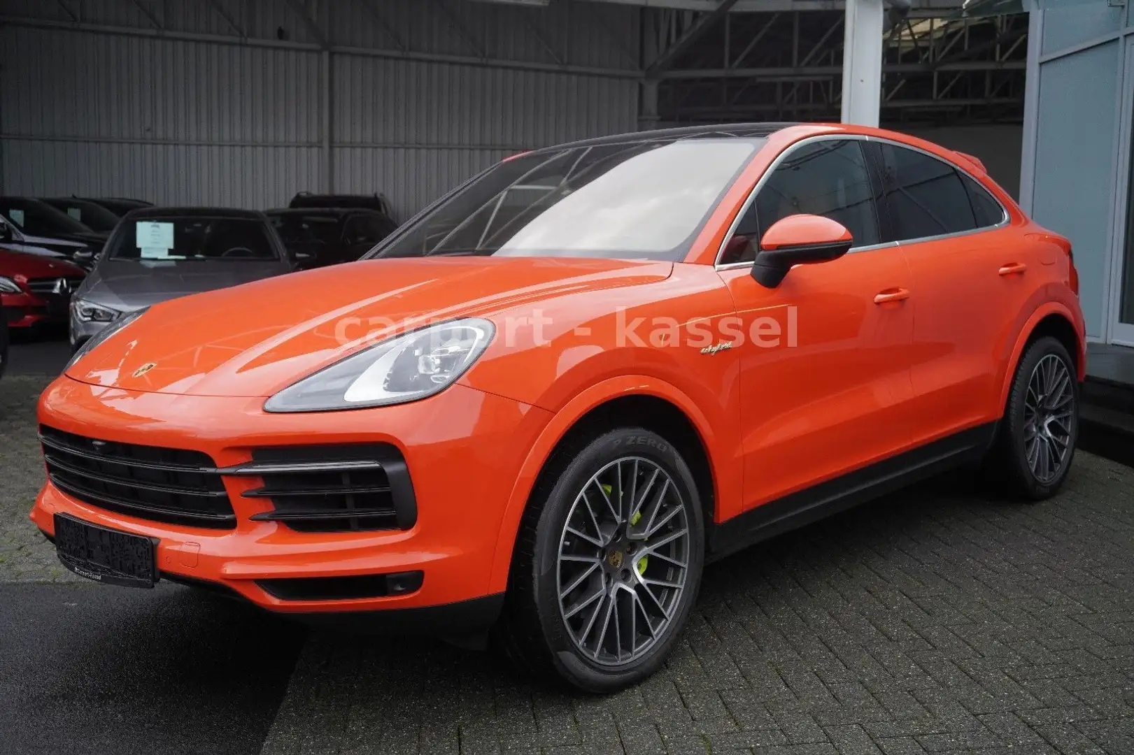 Porsche Cayenne Coupe E-Hybrid Orange - 1