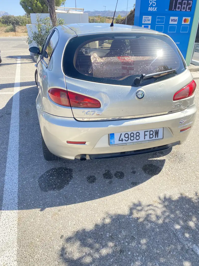 Alfa Romeo 147 1.9JTD Sport 120 - 2