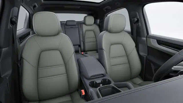 Porsche Cayenne view 9