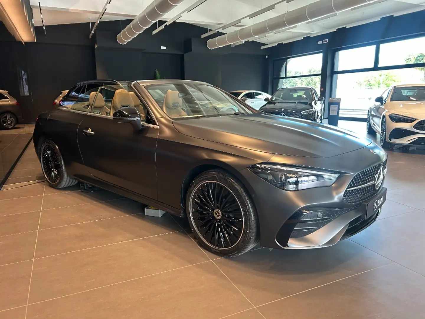 Mercedes-Benz CLE 300 4MATIC Cabrio Grigio - 1