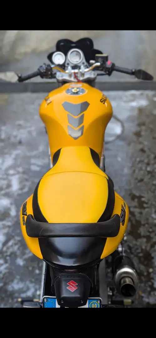 Suzuki SV 650 Giallo - 2