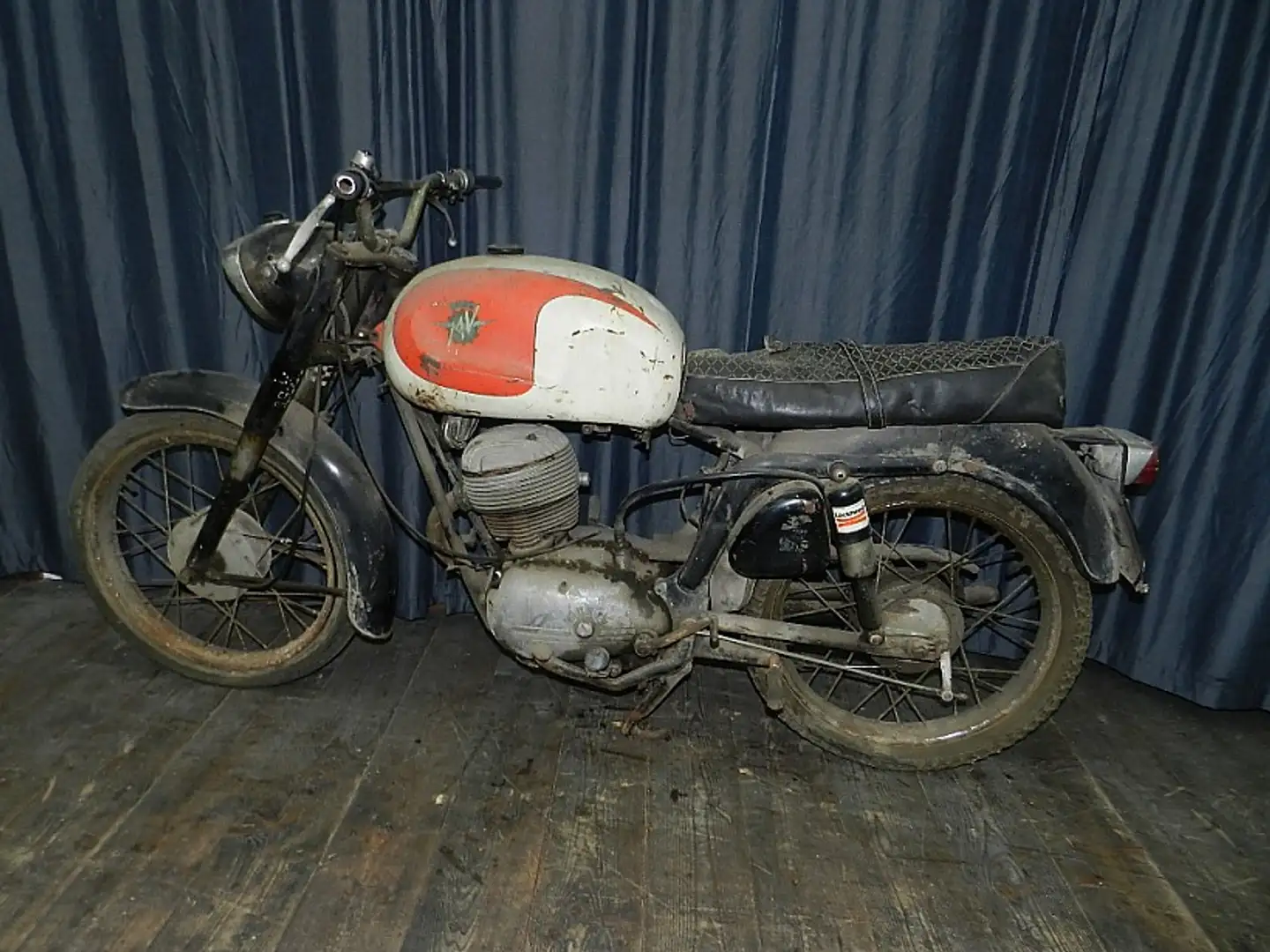 MV Agusta 175 175 CS Rot - 2