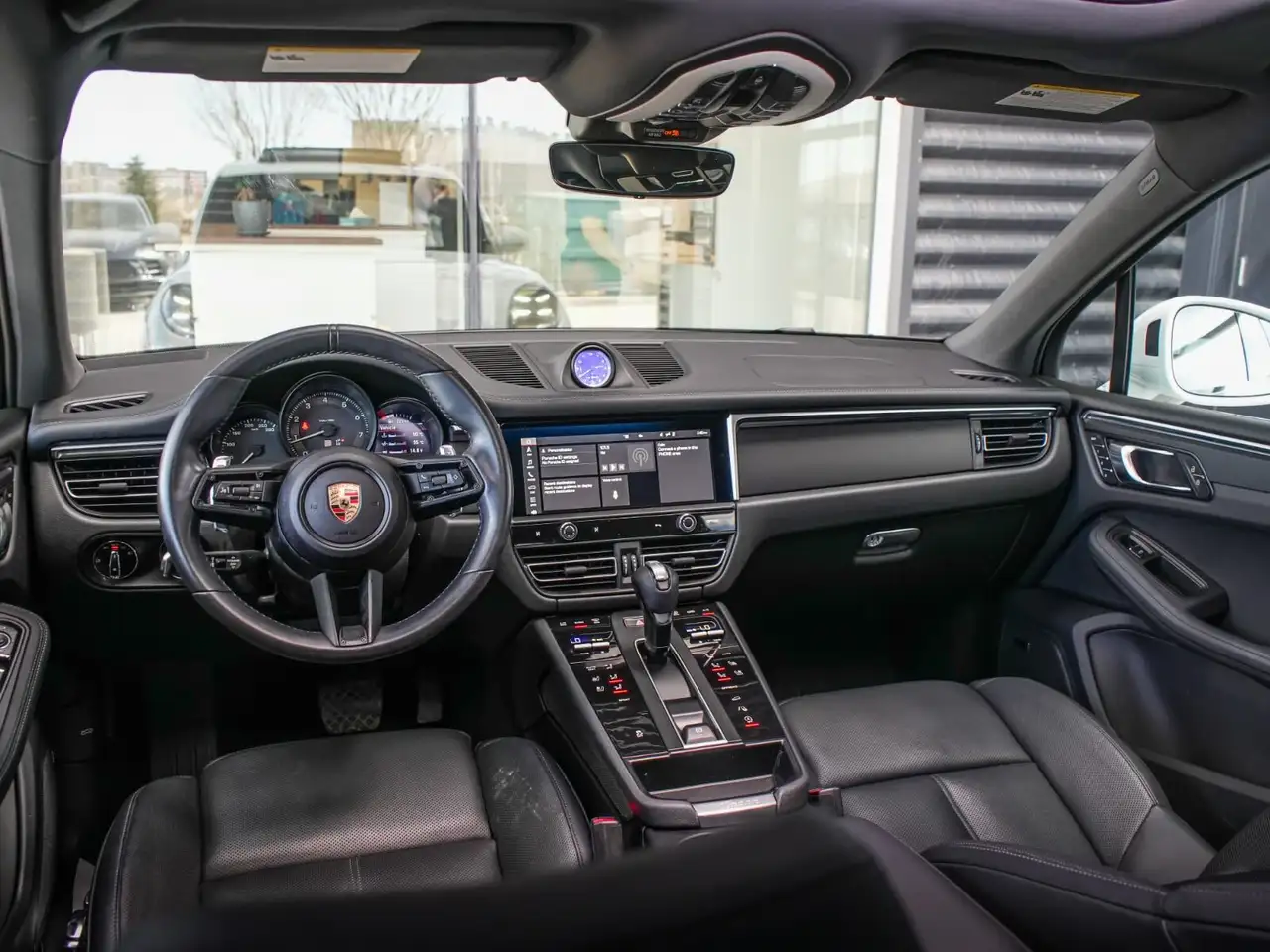 Porsche Macan снимка Porsche Macan