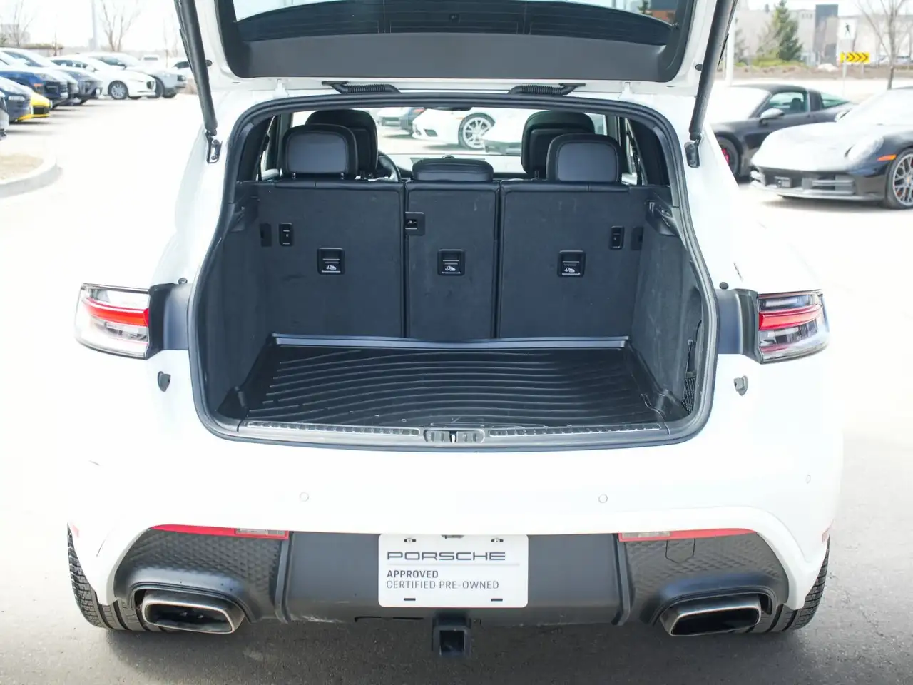 Porsche Macan снимка Porsche Macan