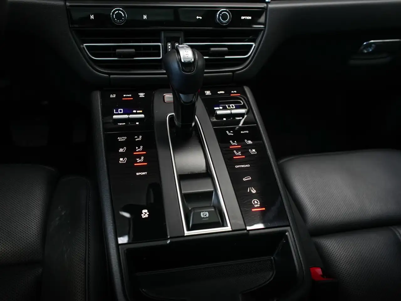 Porsche Macan снимка Porsche Macan