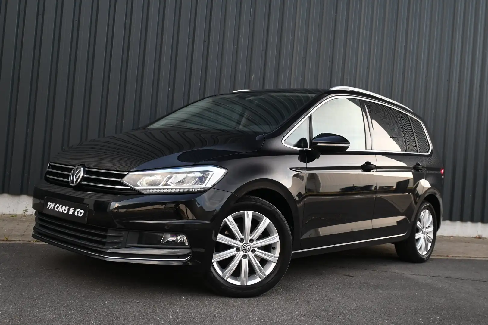 Volkswagen Touran highline 1.8TSI DSG, Zetelverw, Carplay, ACC, Trek Noir - 2