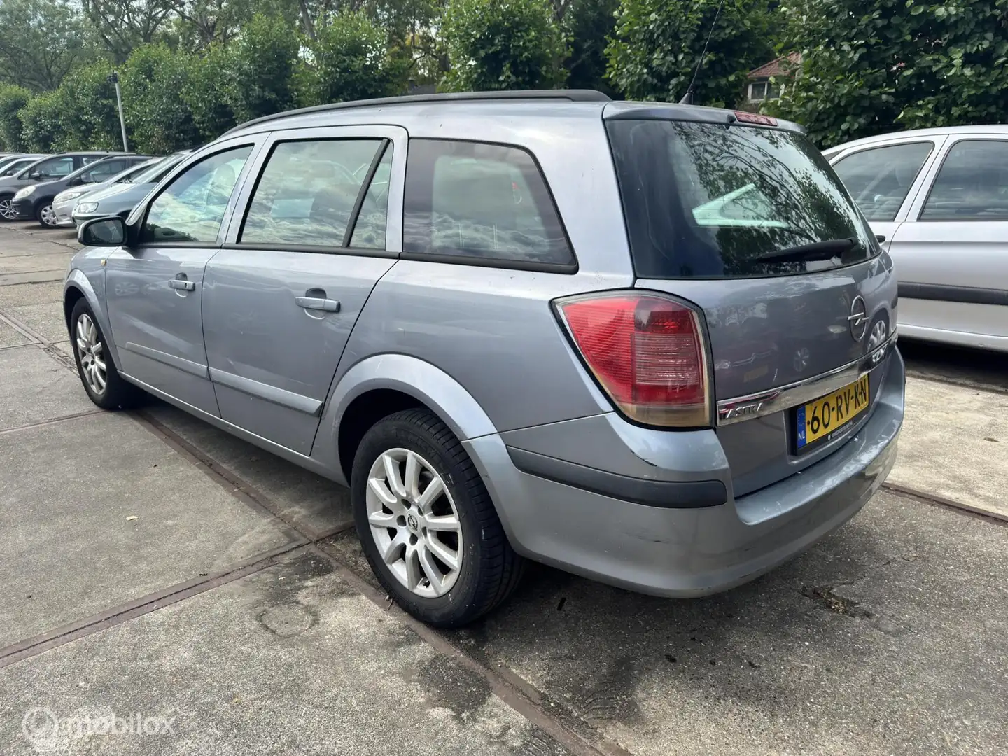Opel Astra Wagon 1.6 Enjoy Grijs - 2