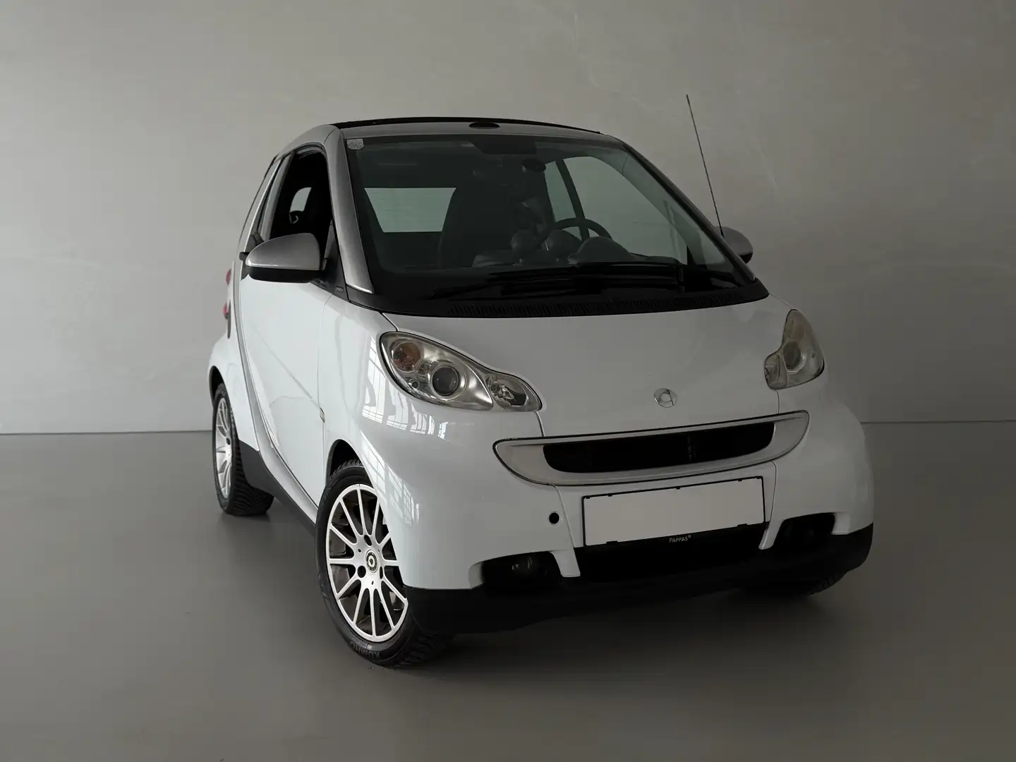 smart forTwo 84ps / Cabrio / Servicegepflegt - 1