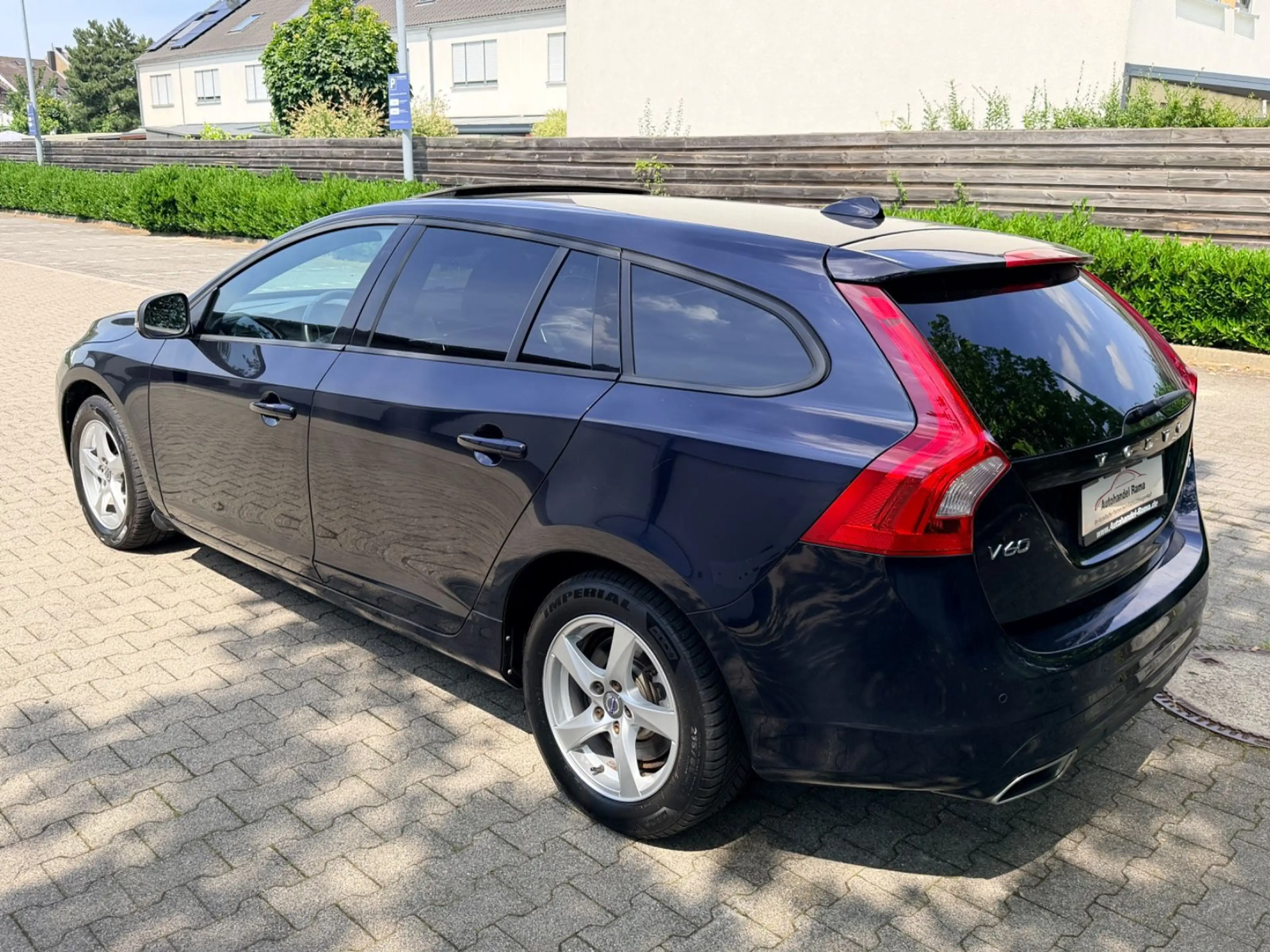 Volvo V60 Kombi Linje Business R.Kamera Navi Alus — photo 7