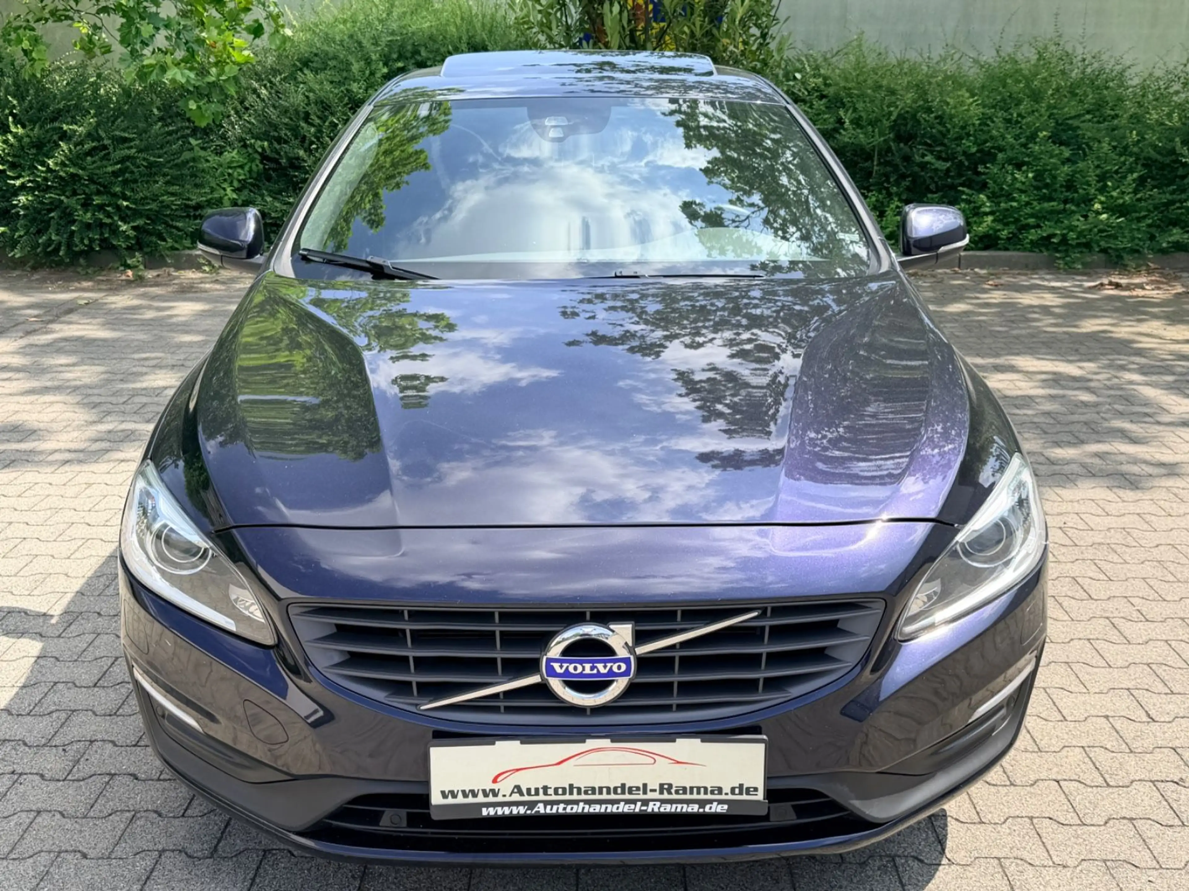 Volvo V60 Kombi Linje Business R.Kamera Navi Alus — photo 2
