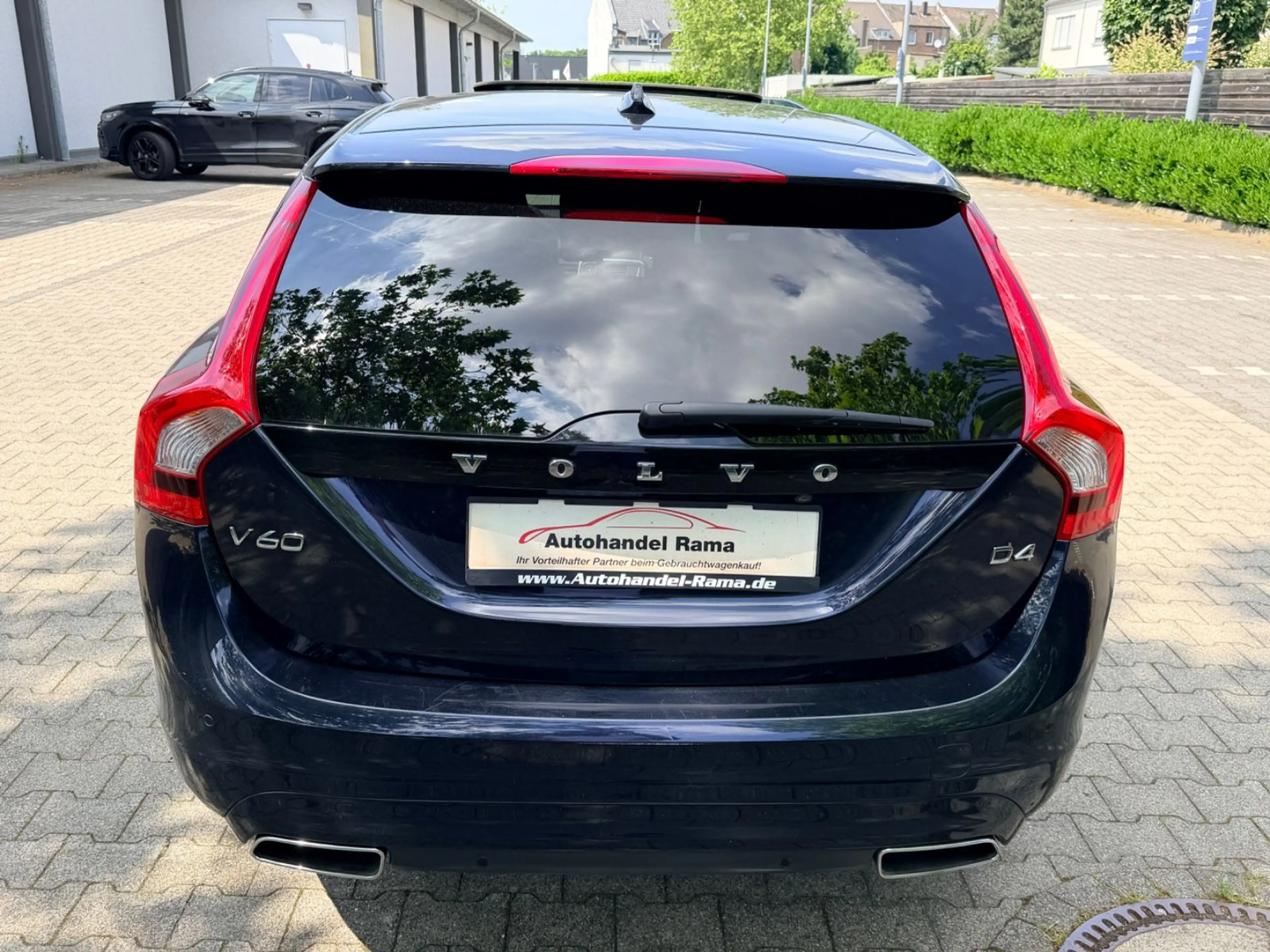 Volvo V60 Kombi Linje Business R.Kamera Navi Alus — photo 4