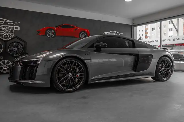 Audi R8 PLUS V10 QUATTRO *CARBON*LASER*B&O*ALCANTARA*TO... Ansicht 3