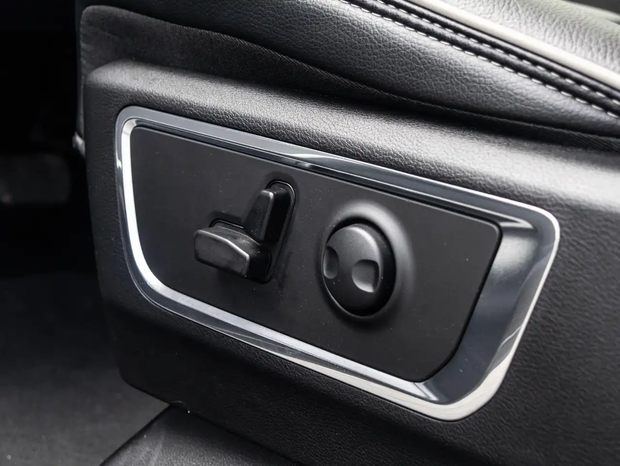 Dodge RAM 2024 — фото 10