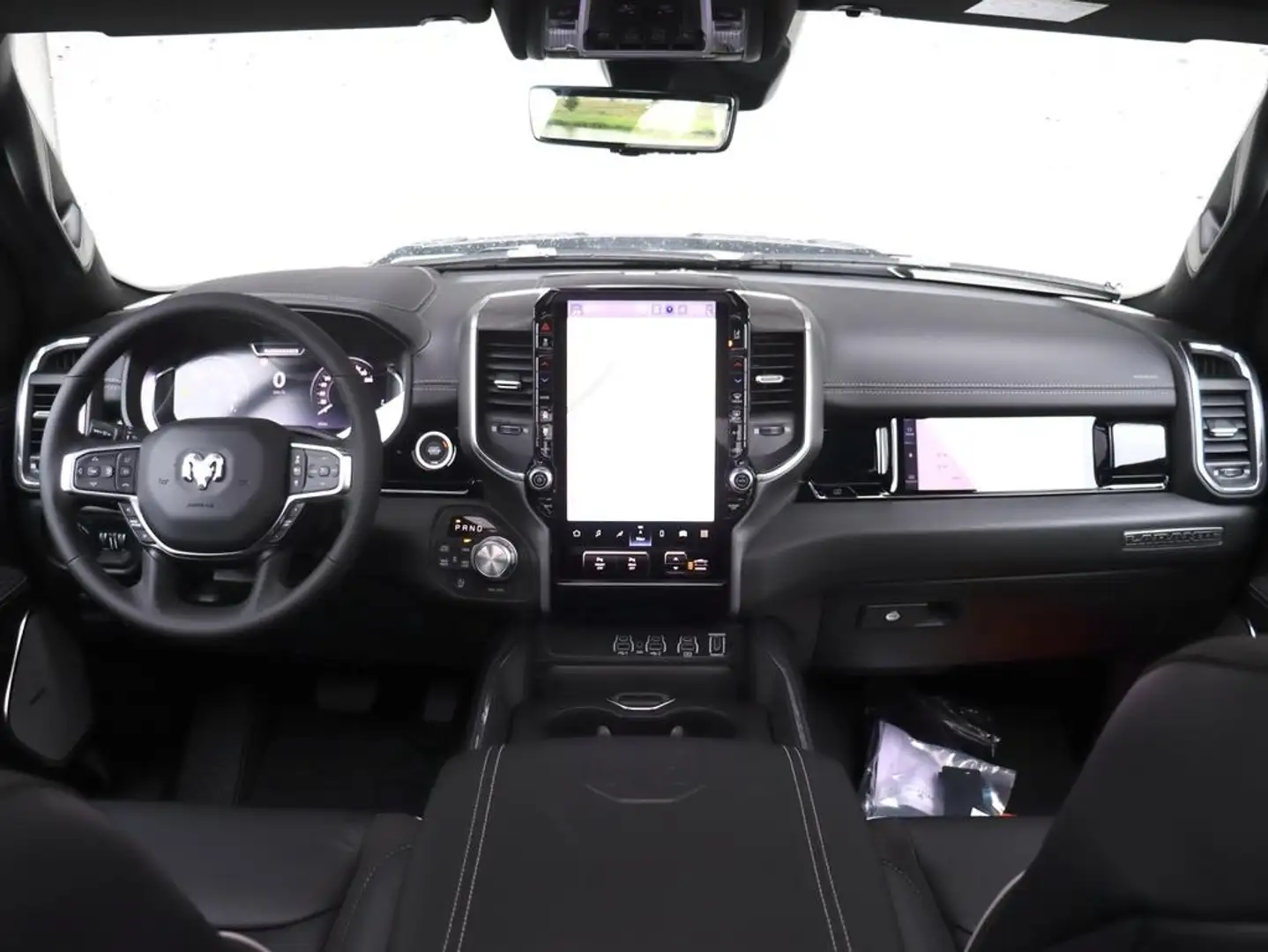 Dodge RAM 1500 3.0 Hurricane Crew Cab Laramie Night Premium Wit - 2