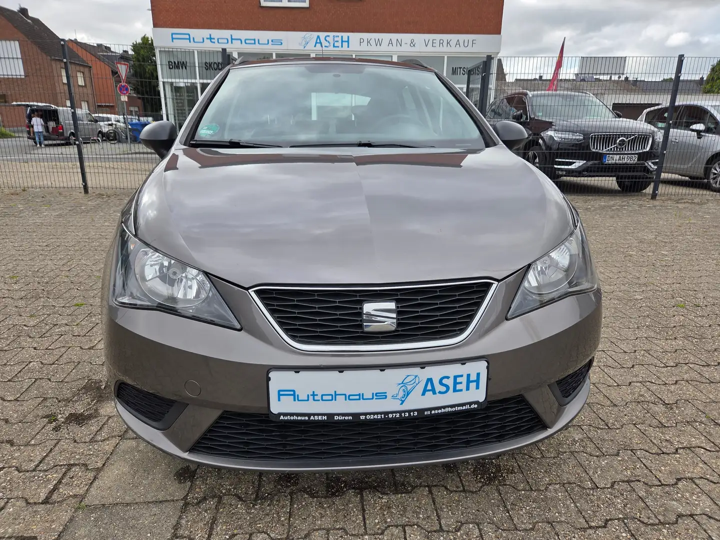 SEAT Ibiza ST 1.2 12V Reference/Garantie/Unfallfrei Gris - 2