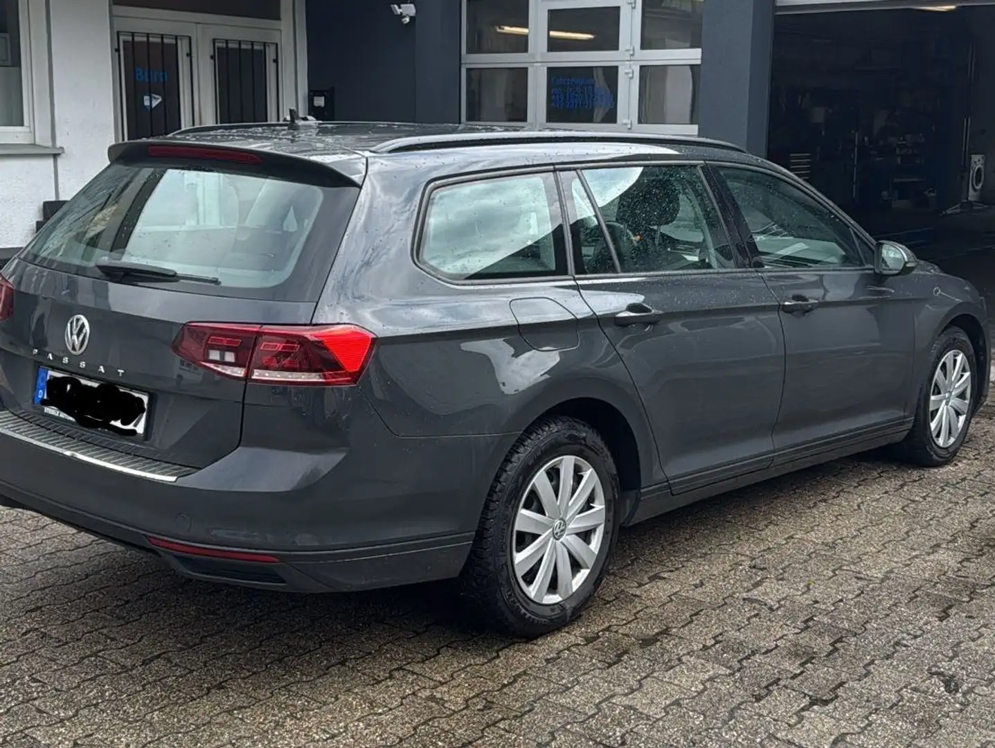 Volkswagen Passat Variant Passat Variant TDI SCR DSGTrendline Taxi Grey - 2