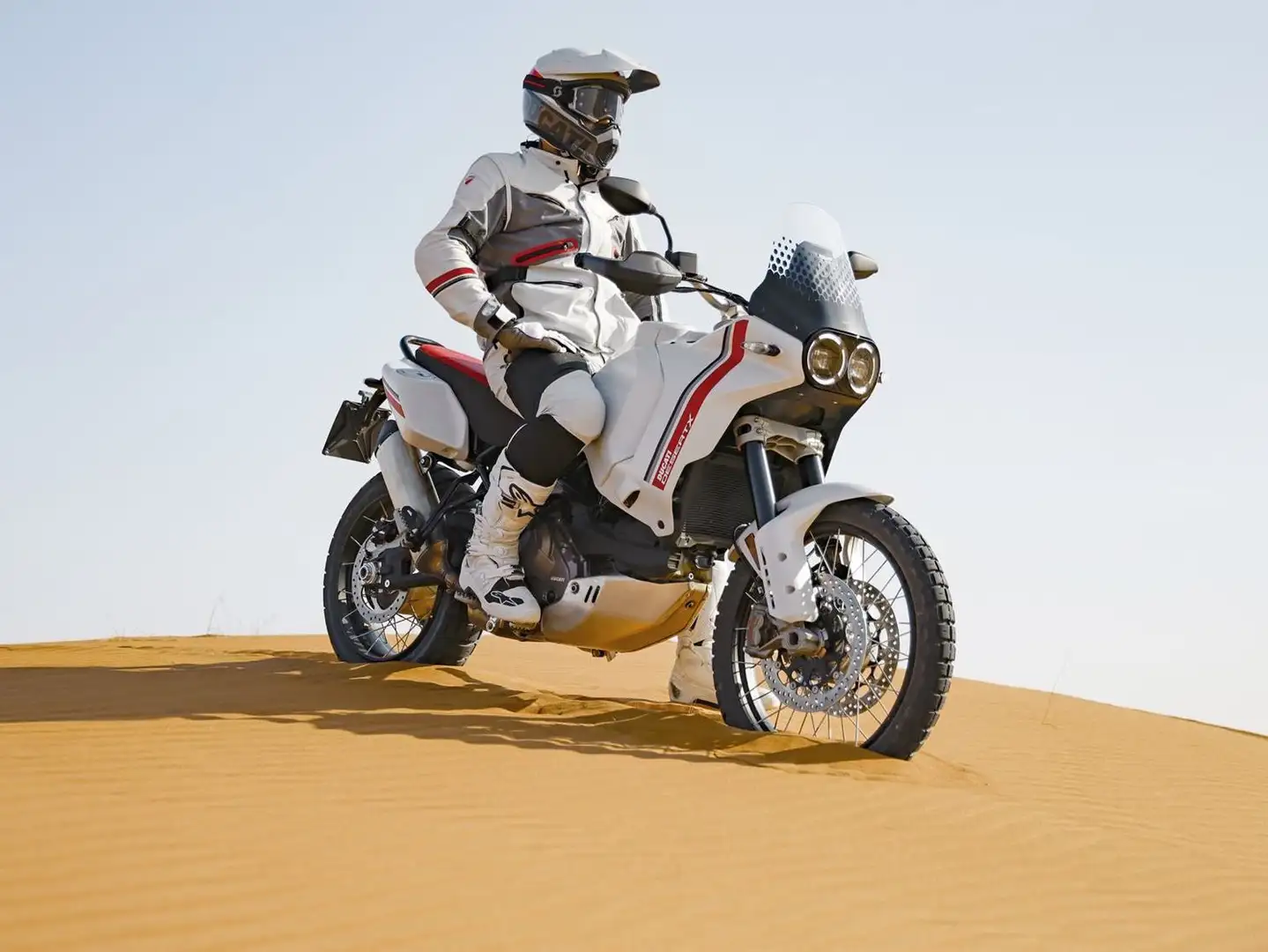 Ducati DesertX DesertX White - 2