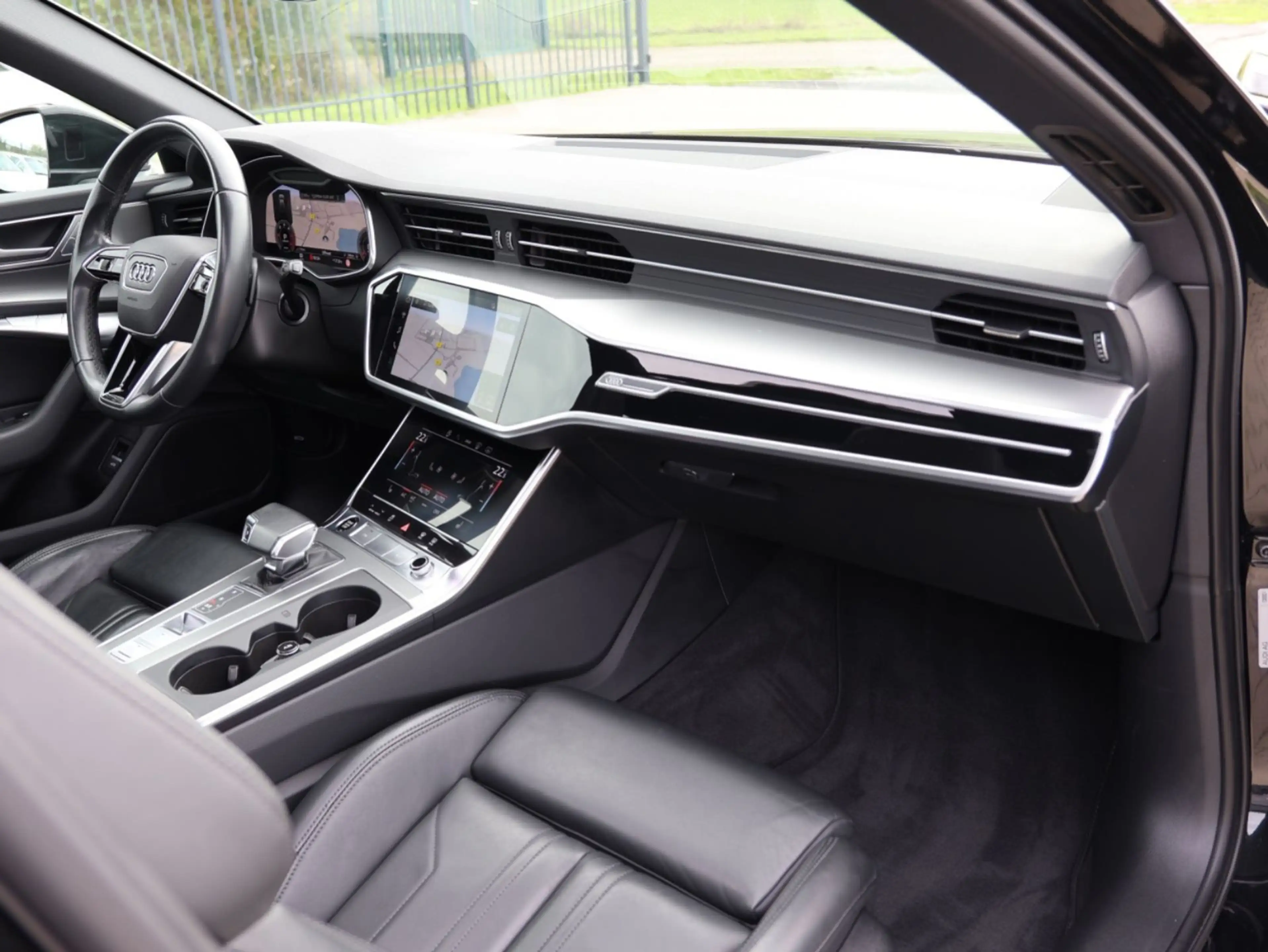 Audi A6 Avant 40 TDI sport - PANO   AHK   ACC   LEDER — photo 18